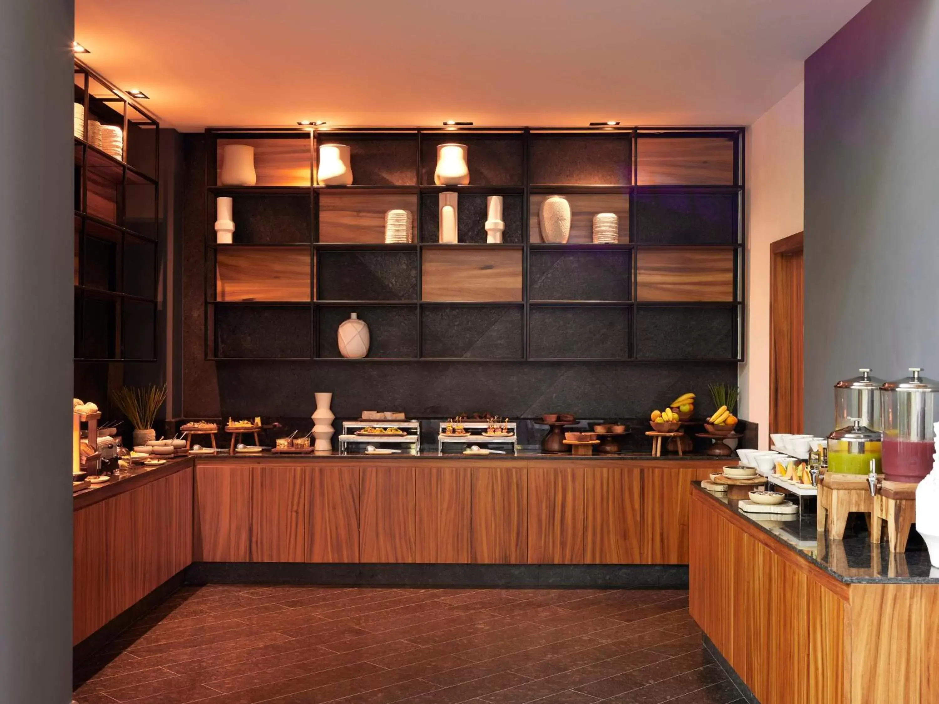 Lounge or bar, Kitchen/Kitchenette in Conrad Tulum Riviera Maya