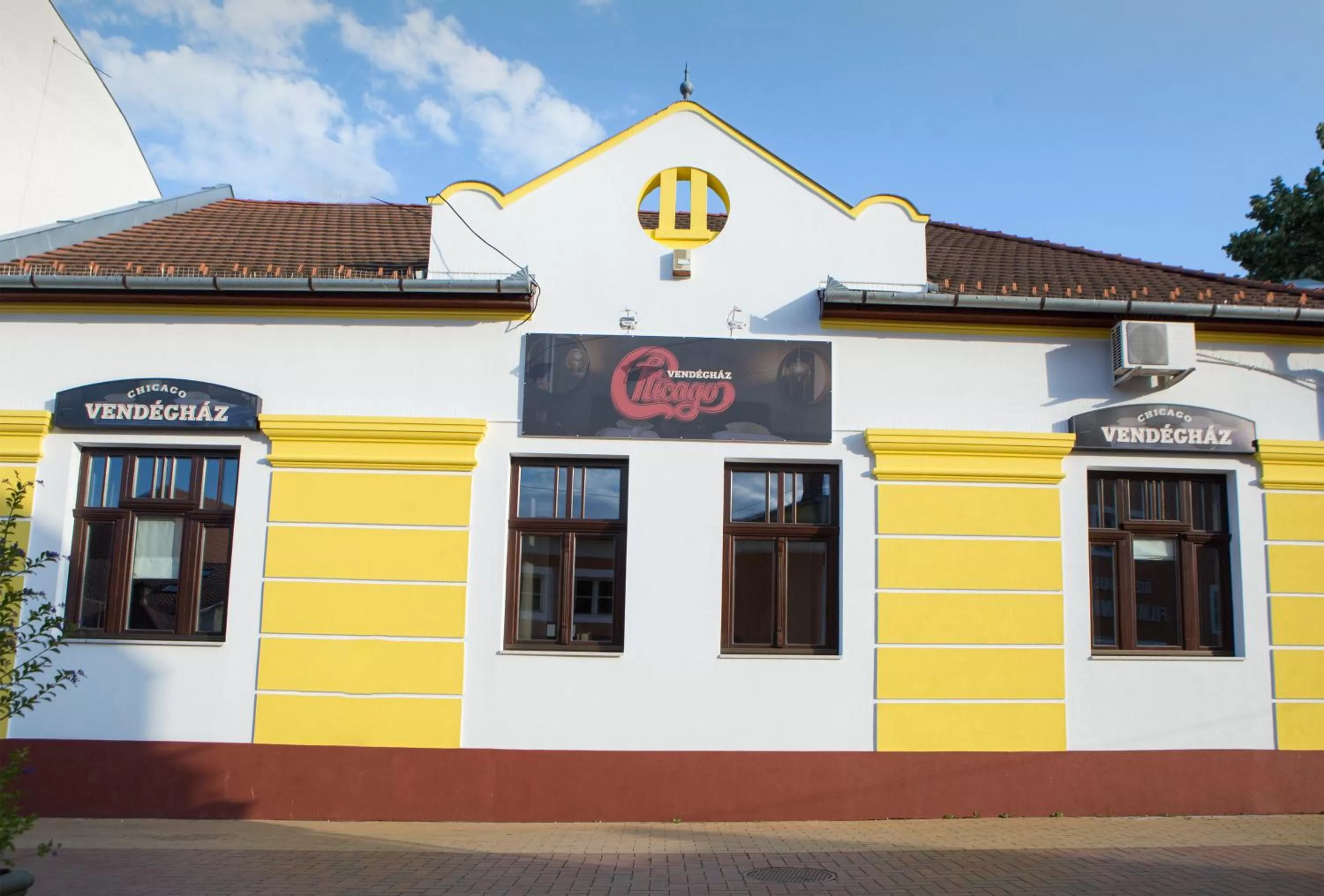Property building in Chicago Vendégház