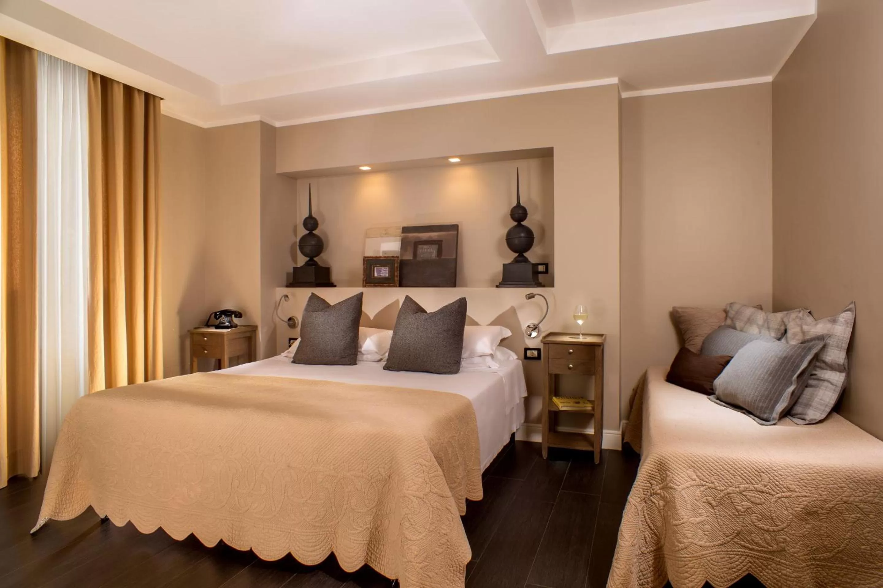 Shower, Bed in The B Place