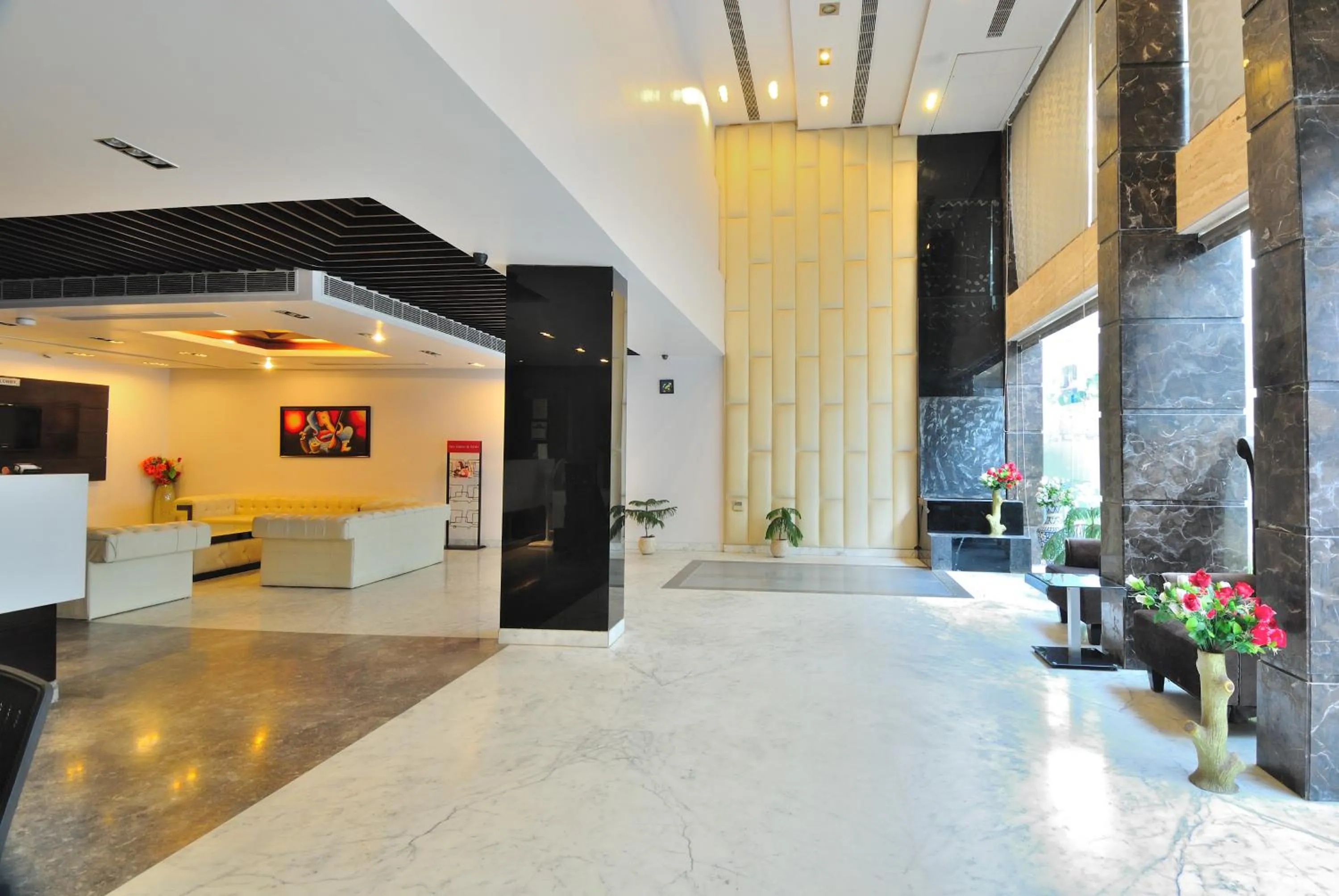Lobby or reception in Hotel Elegance