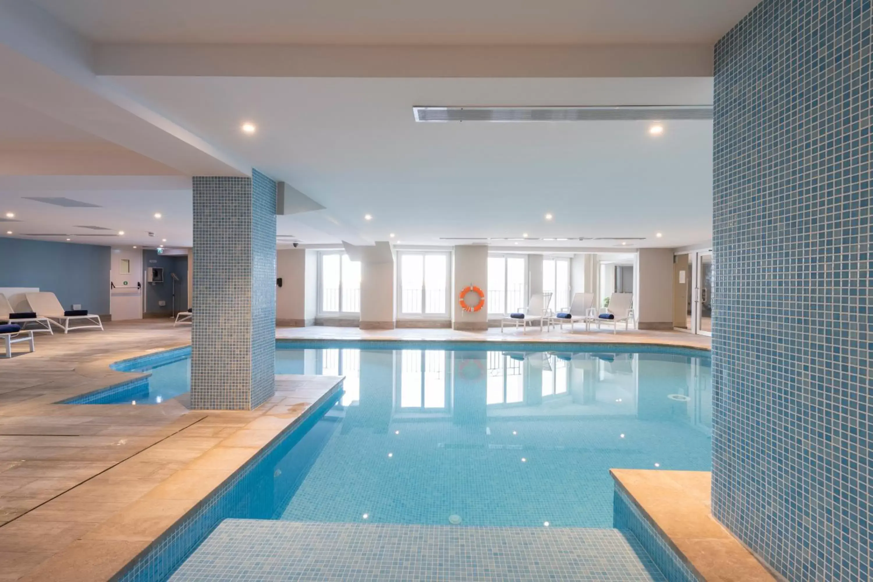 Swimming pool in Waterfront Swimming pool in Waterfront