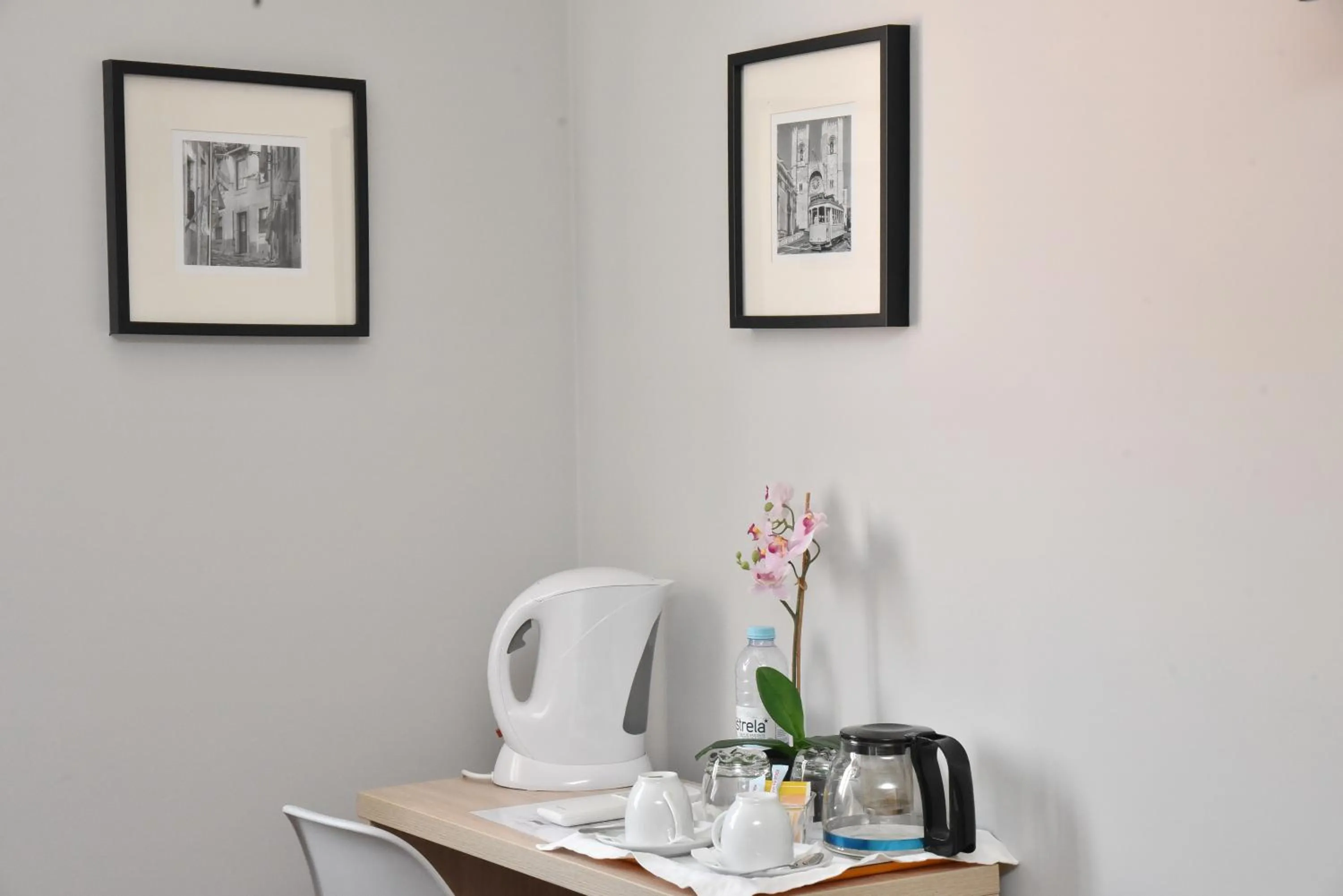 Famous Crows Lisbon Suites