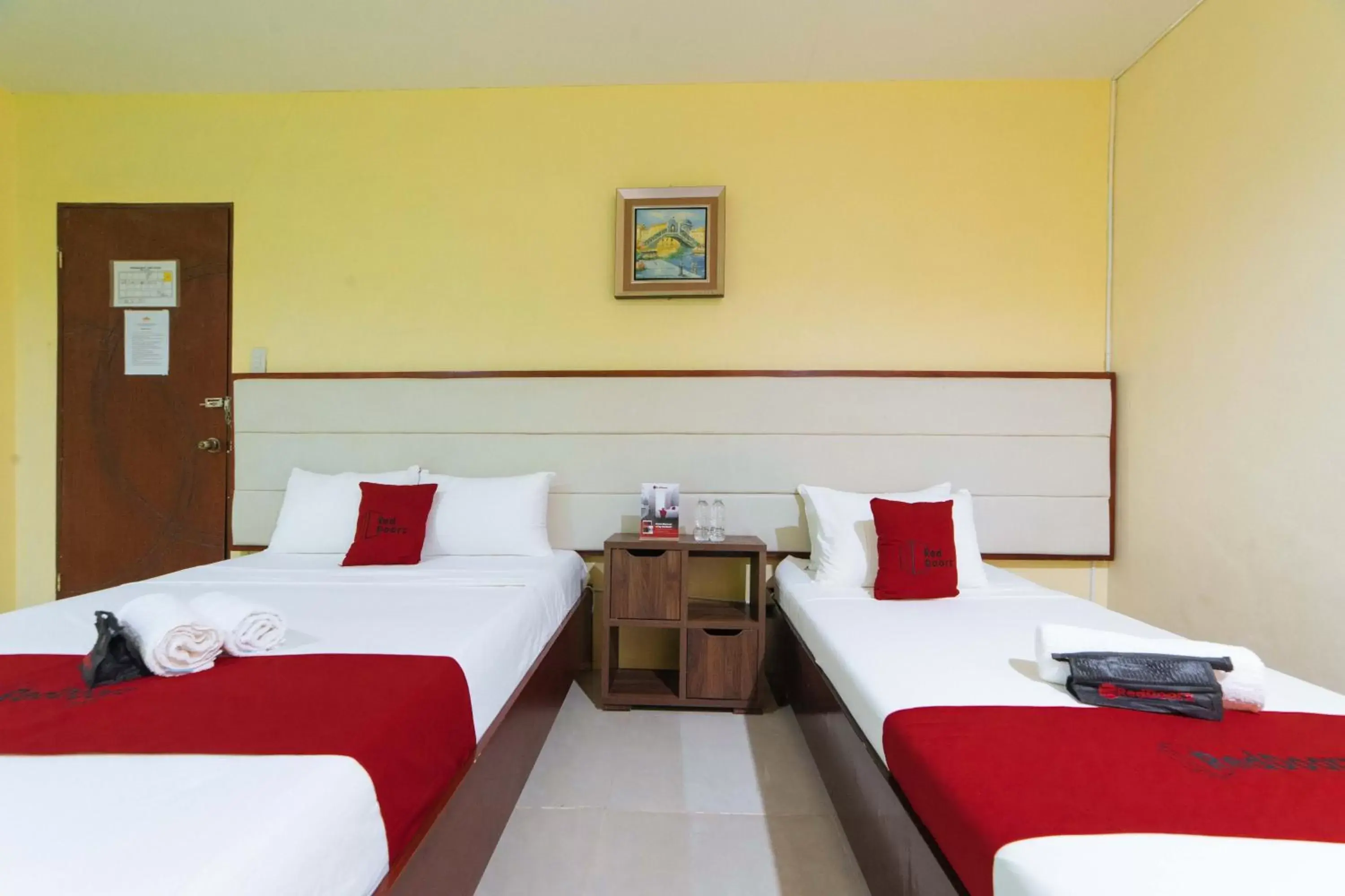 Bedroom, Bed in RedDoorz near Notre Dame of Dadiangas University Bedroom, Bed in RedDoorz near Notre Dame of Dadiangas University
