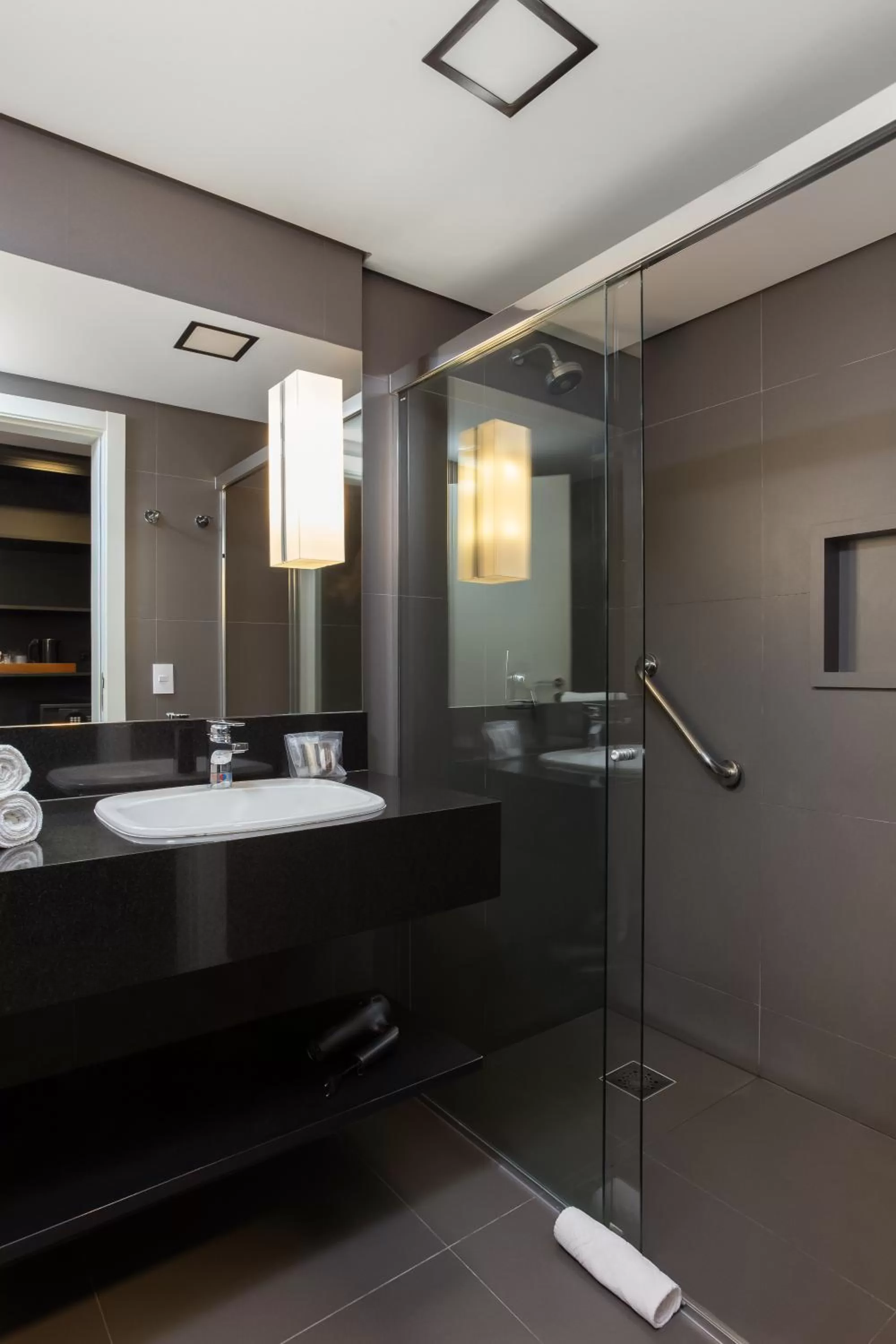 Bathroom in Hilton Garden Inn Praia Brava