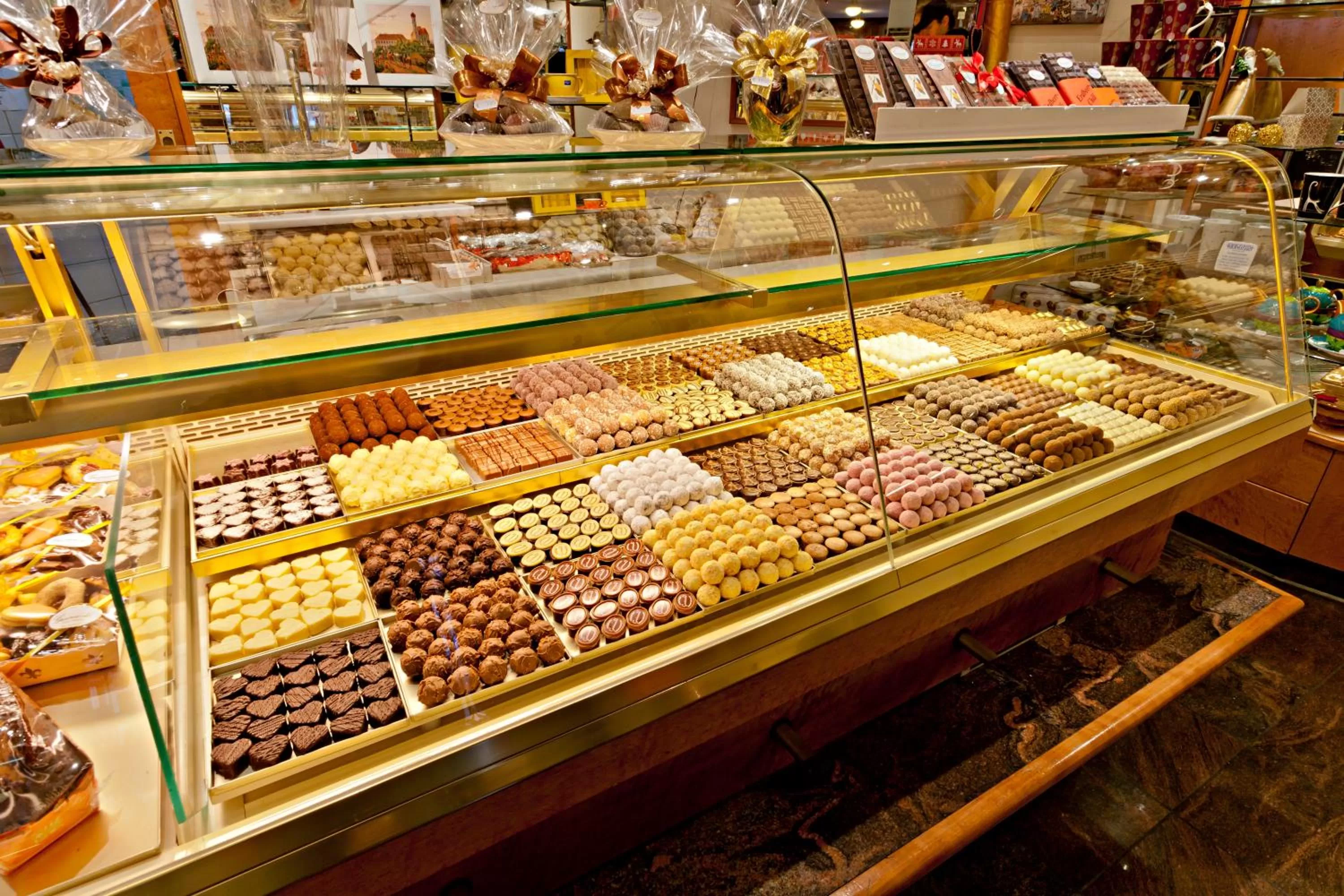 Restaurant/places to eat in Hotel Greinwald