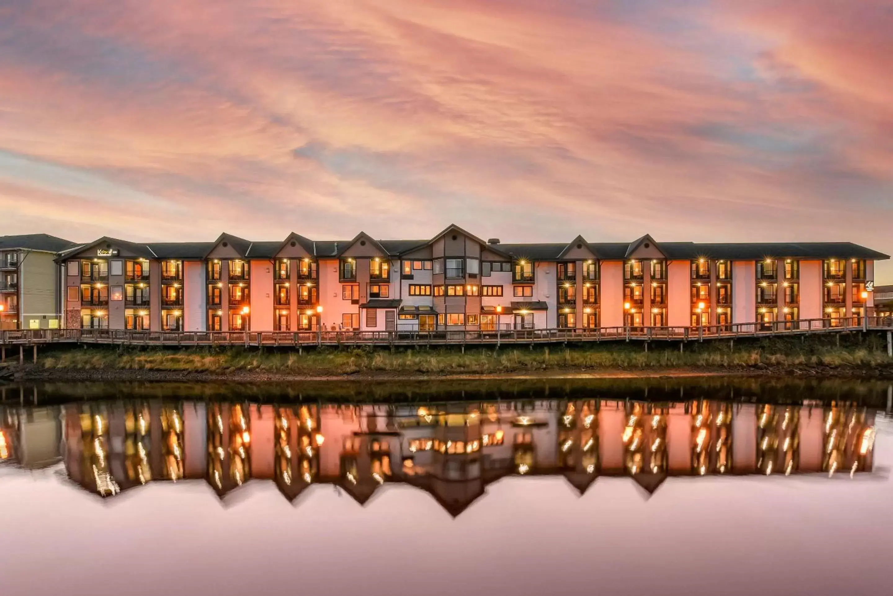 Property Building in Kathryn Riverfront Inn, Ascend Hotel Collection