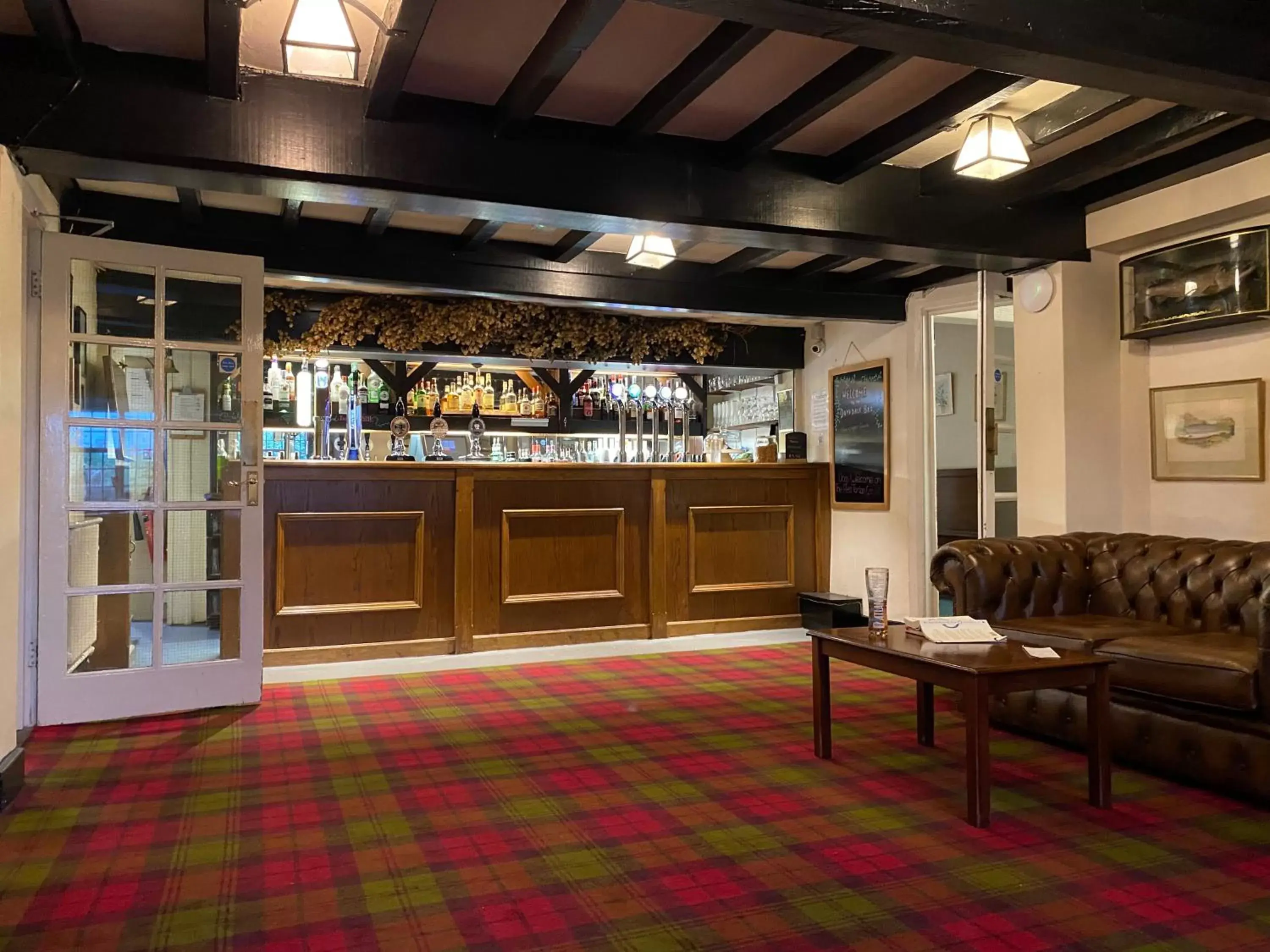 Lounge or bar, Lobby/Reception in The Izaak Walton Country House Hotel