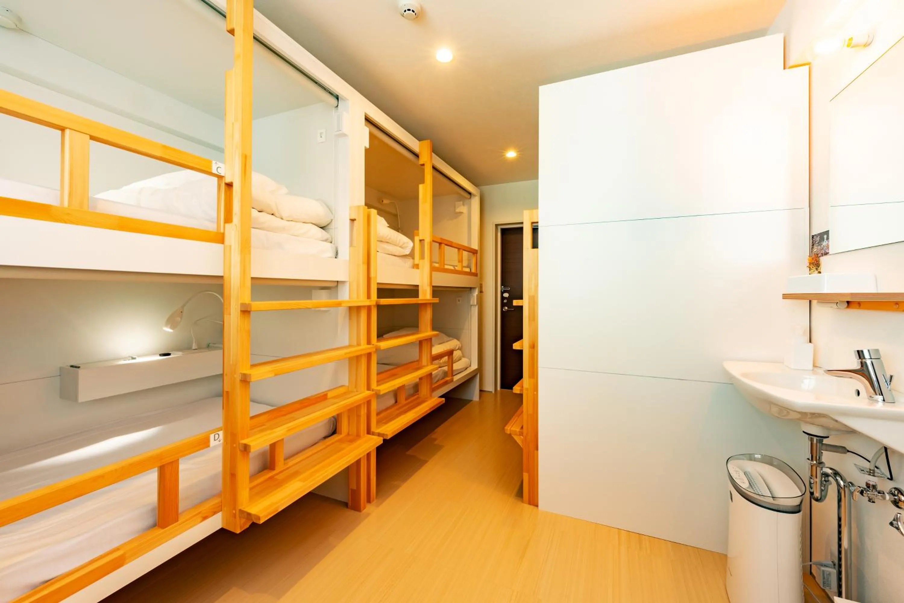 Photo of the whole room, Bed in plat hostel keikyu sapporo sky