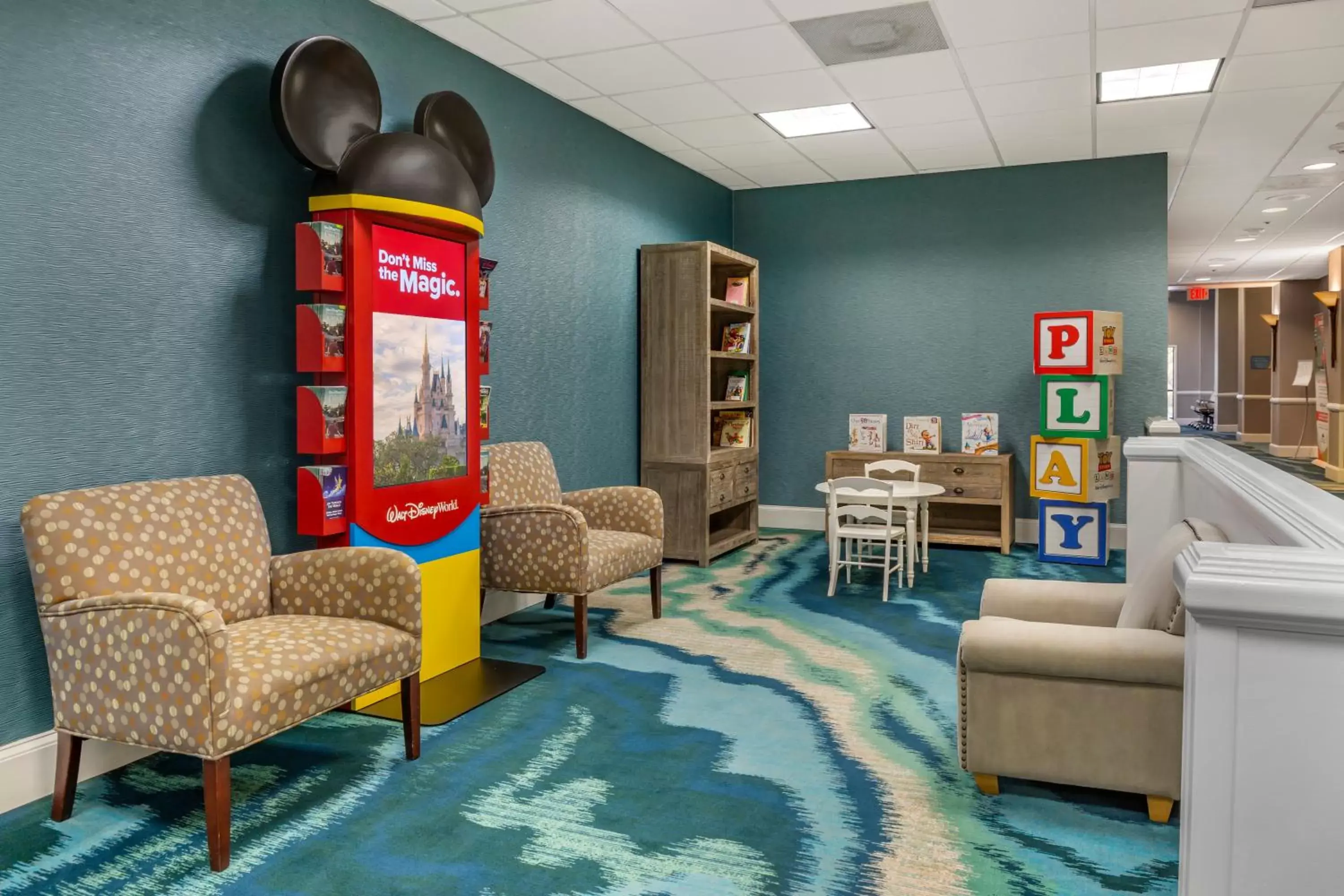 Communal lounge/ TV room, Seating Area in Wyndham Lake Buena Vista Resort Disney Springs® Resort Area