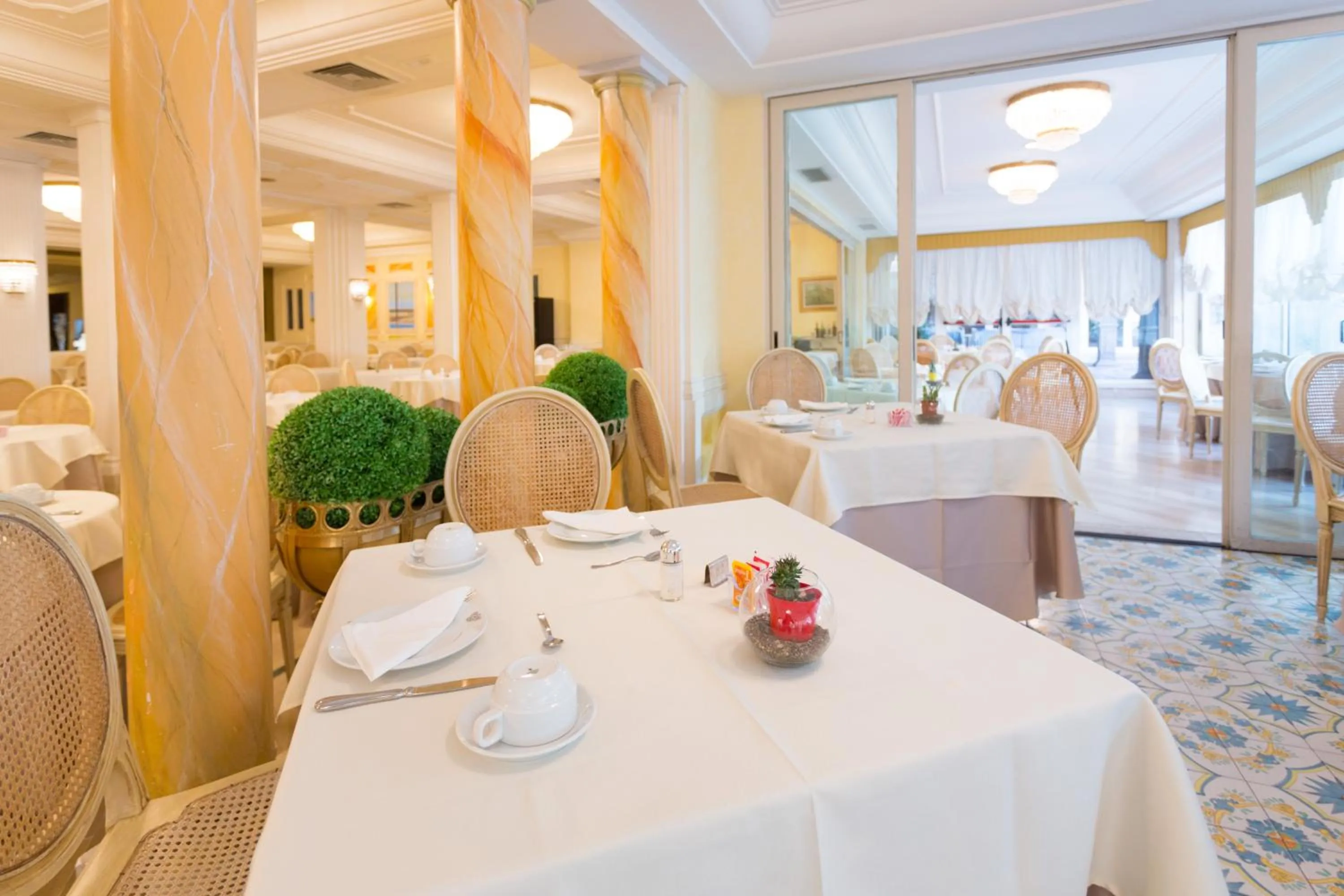 Hellenia Yachting Hotel & SPA