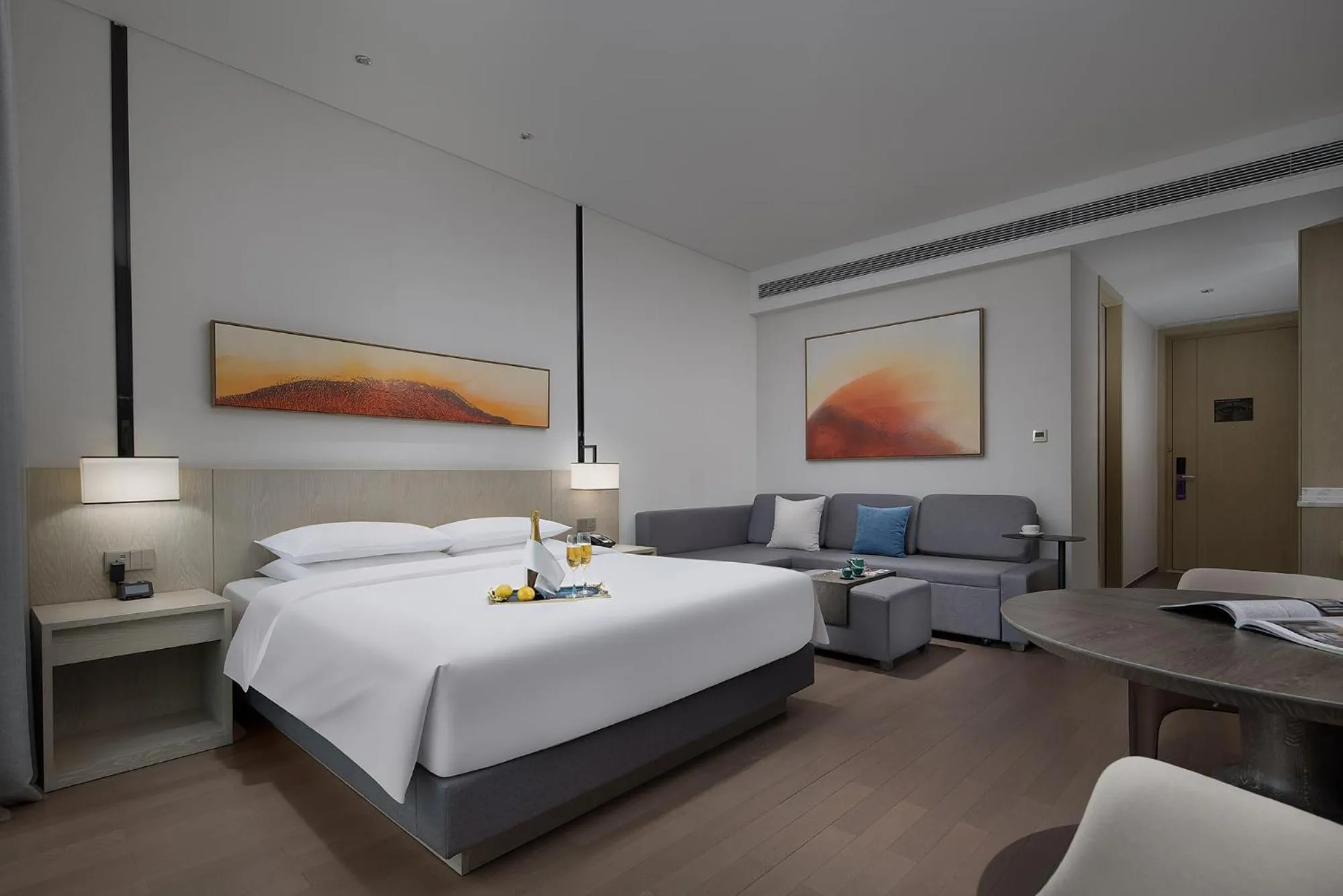 Photo of the whole room, Bed in Hyatt Place Changsha Airport