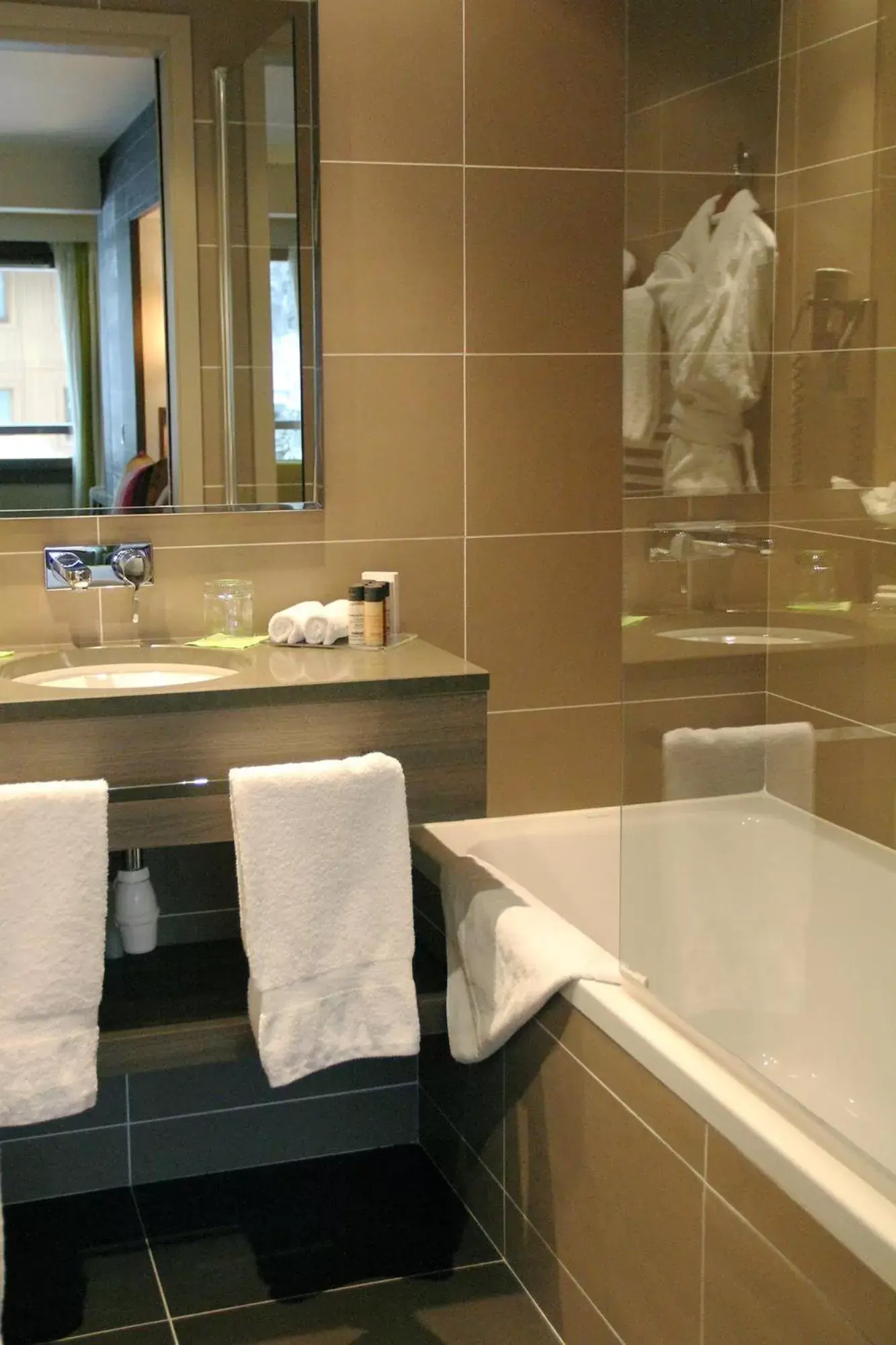 Bathroom in Hotel Le Savoy