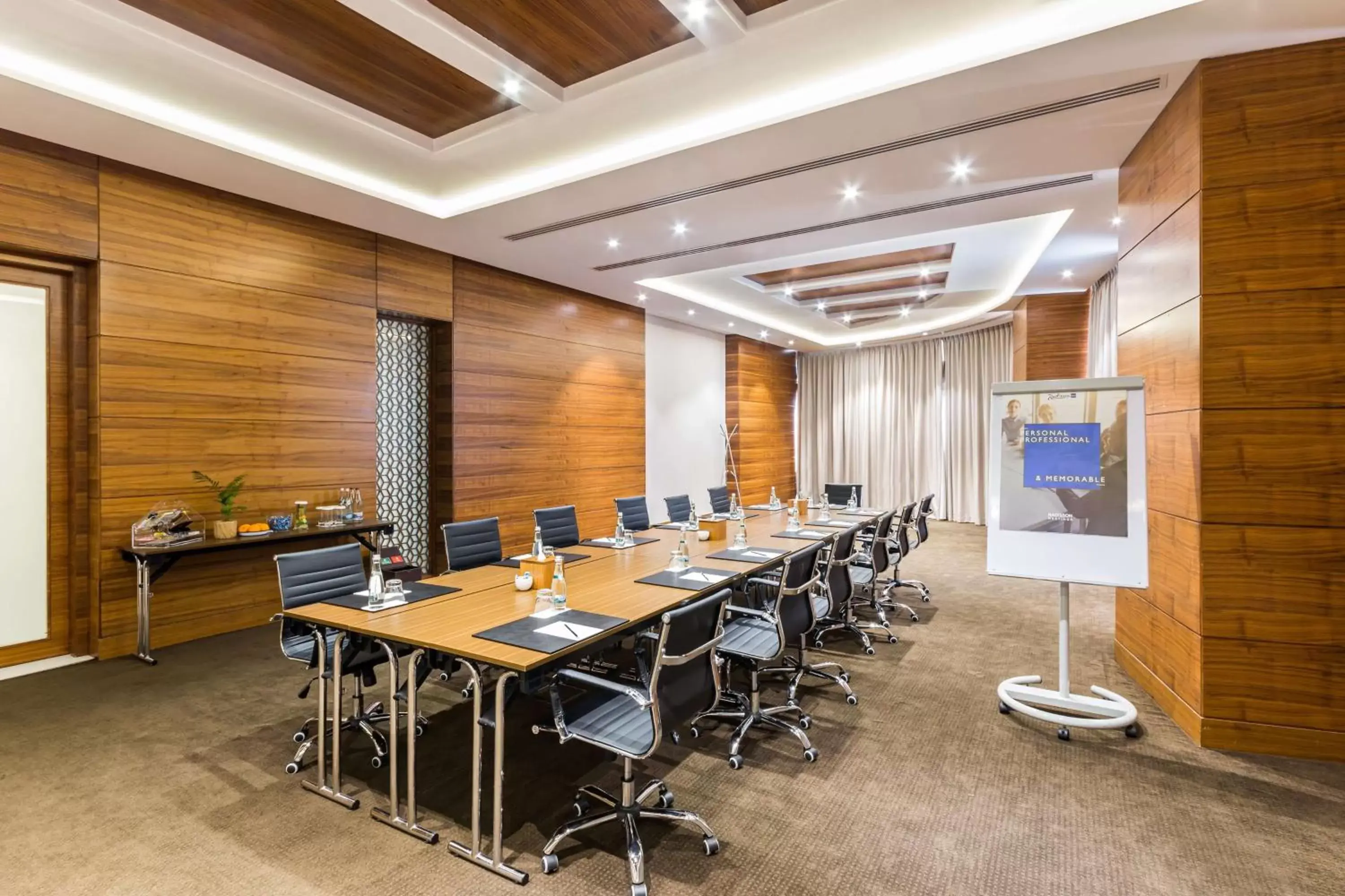 Meeting/conference room in Radisson Blu Hotel, Dubai Waterfront