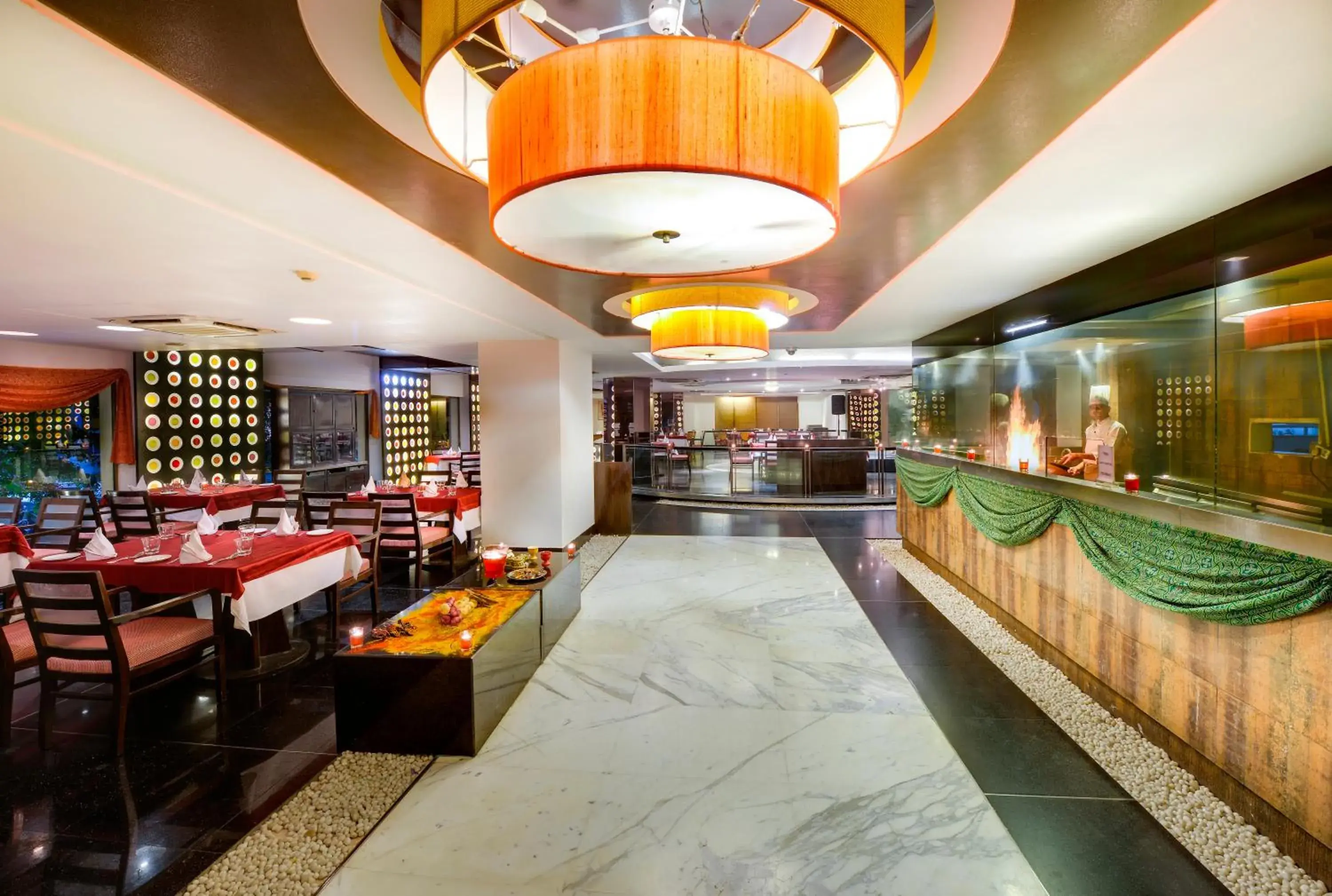Food and drinks in Pride Plaza Hotel, Ahmedabad