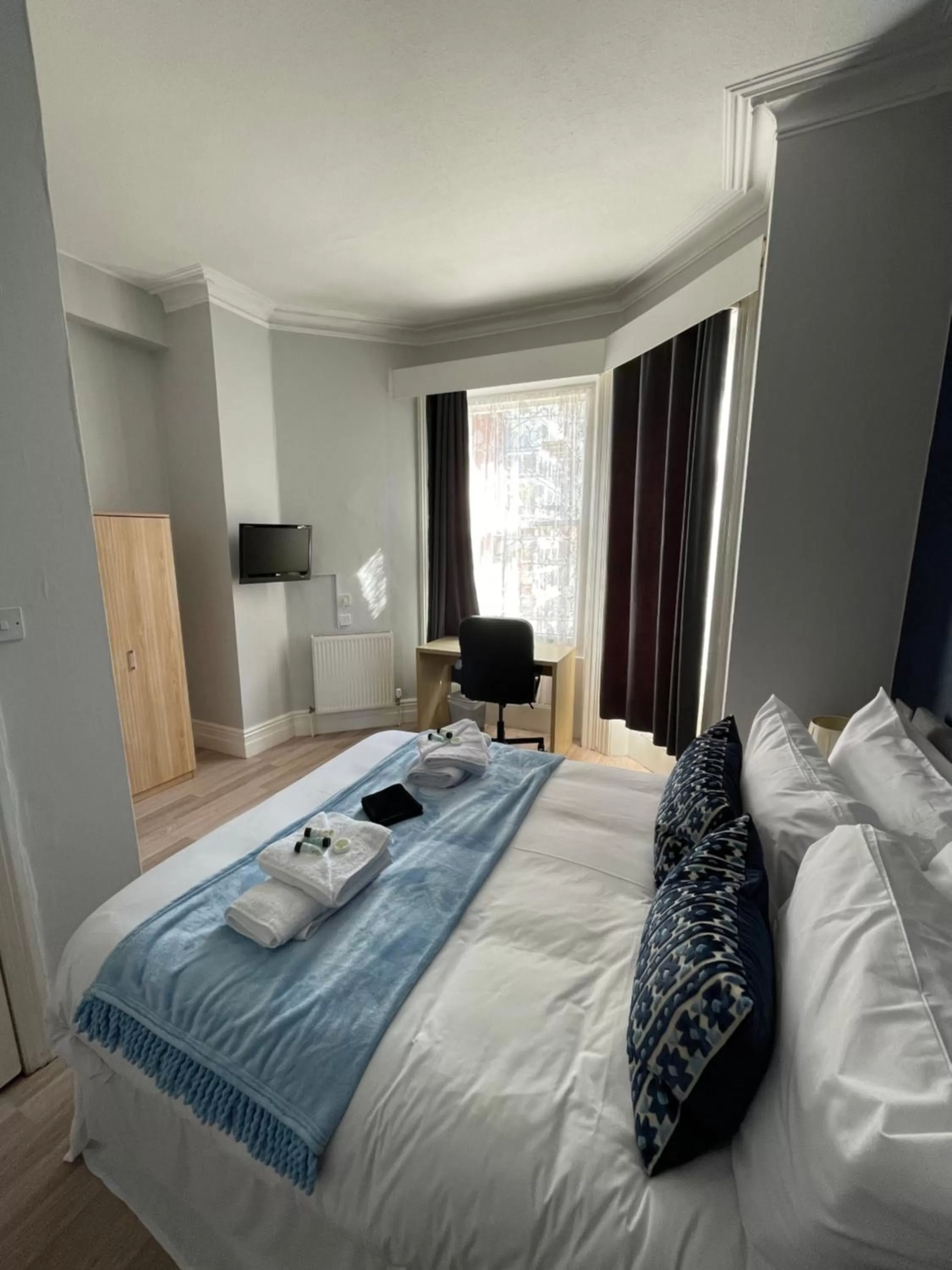 Bed in The Silver How