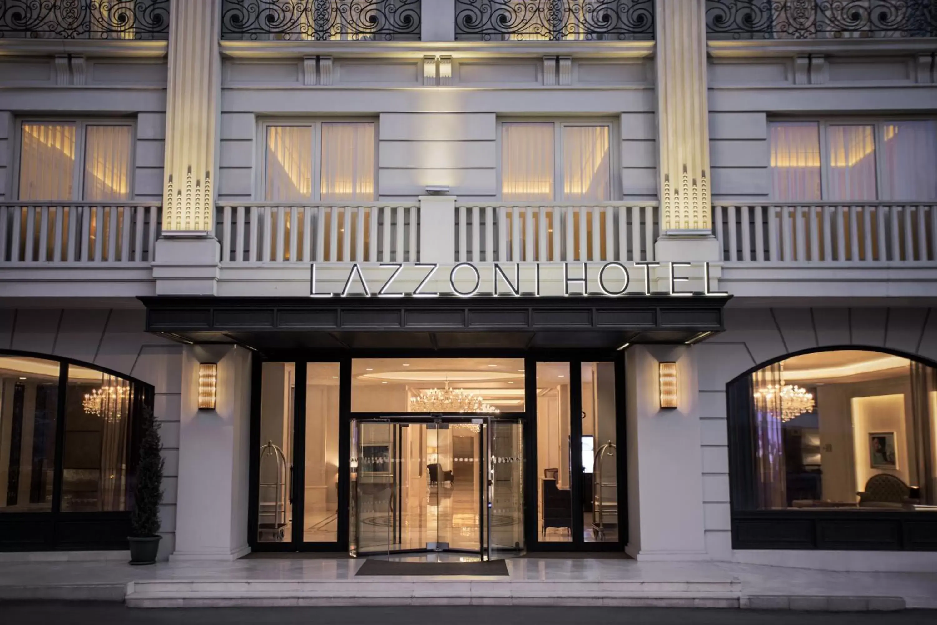 Facade/entrance in Lazzoni Hotel