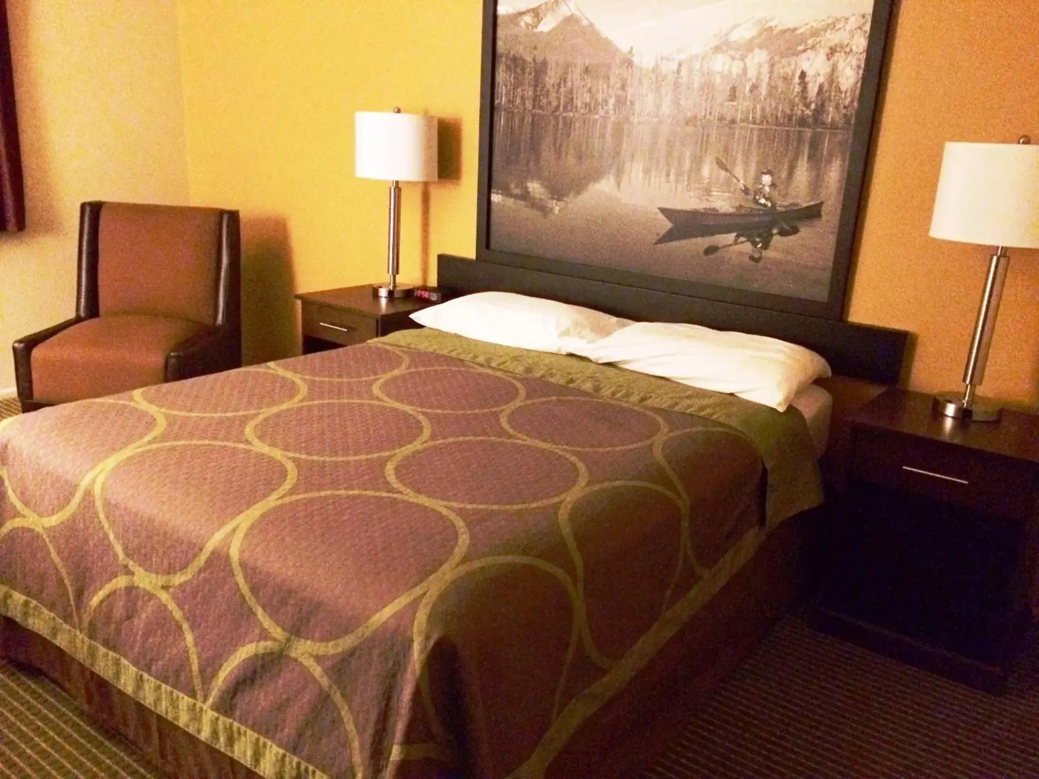 Bed in Super 8 by Wyndham Idaho Falls