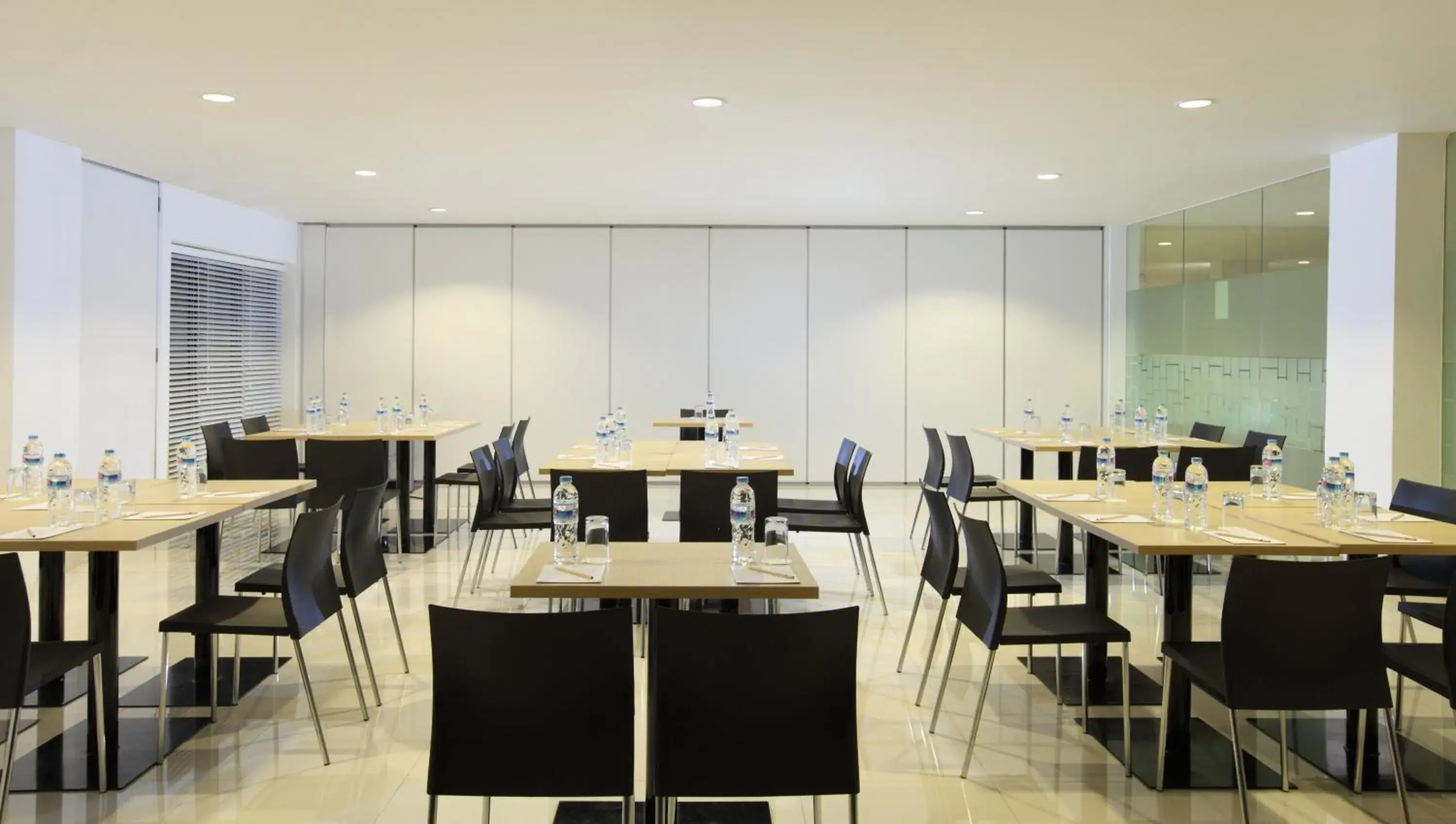 Restaurant/places to eat in Amaris Hotel Madiun Restaurant/places to eat in Amaris Hotel Madiun