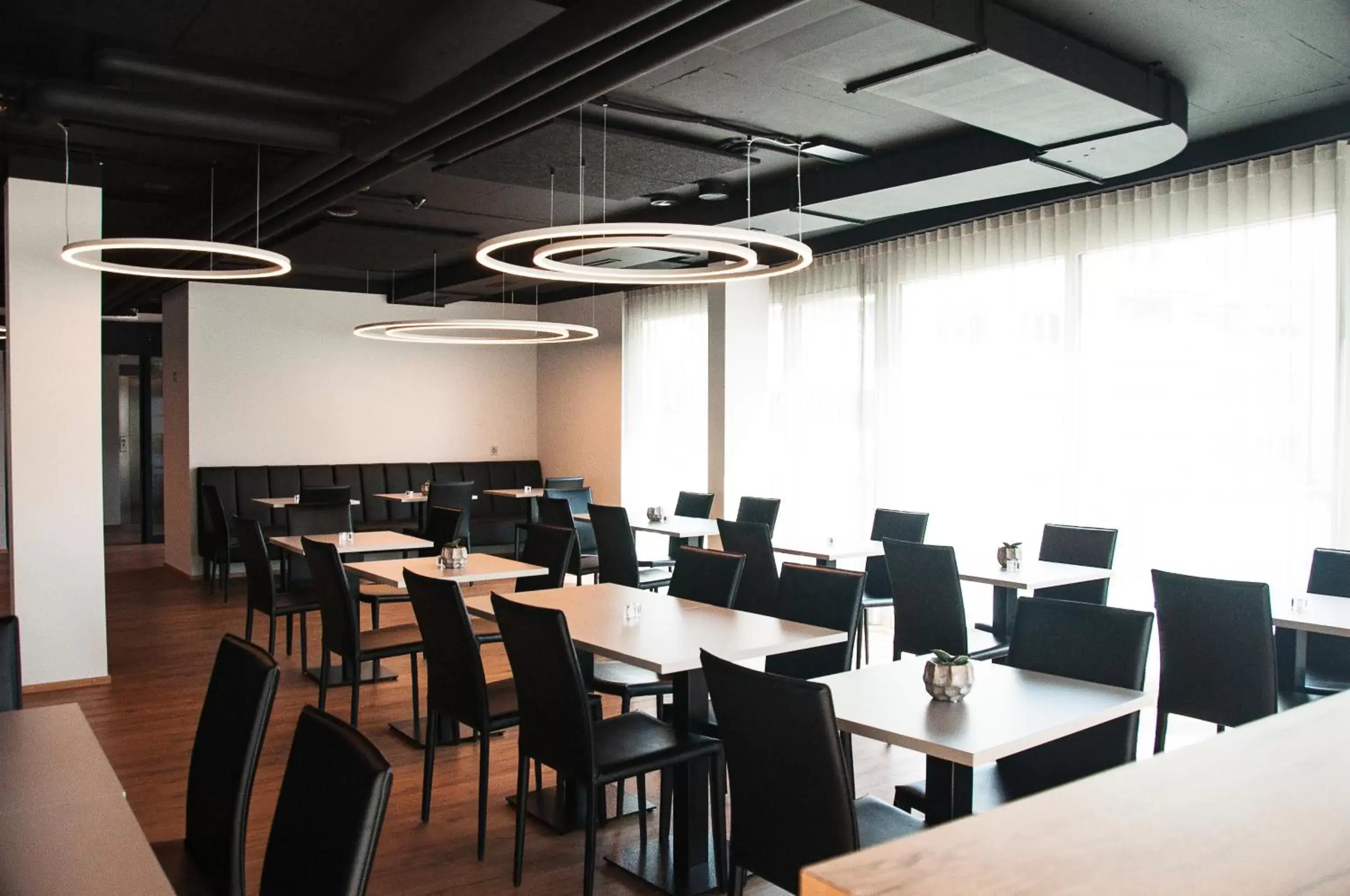 Restaurant/places to eat in TRIP INN JET HOTEL Zürich Airport Restaurant/places to eat in TRIP INN JET HOTEL Zürich Airport