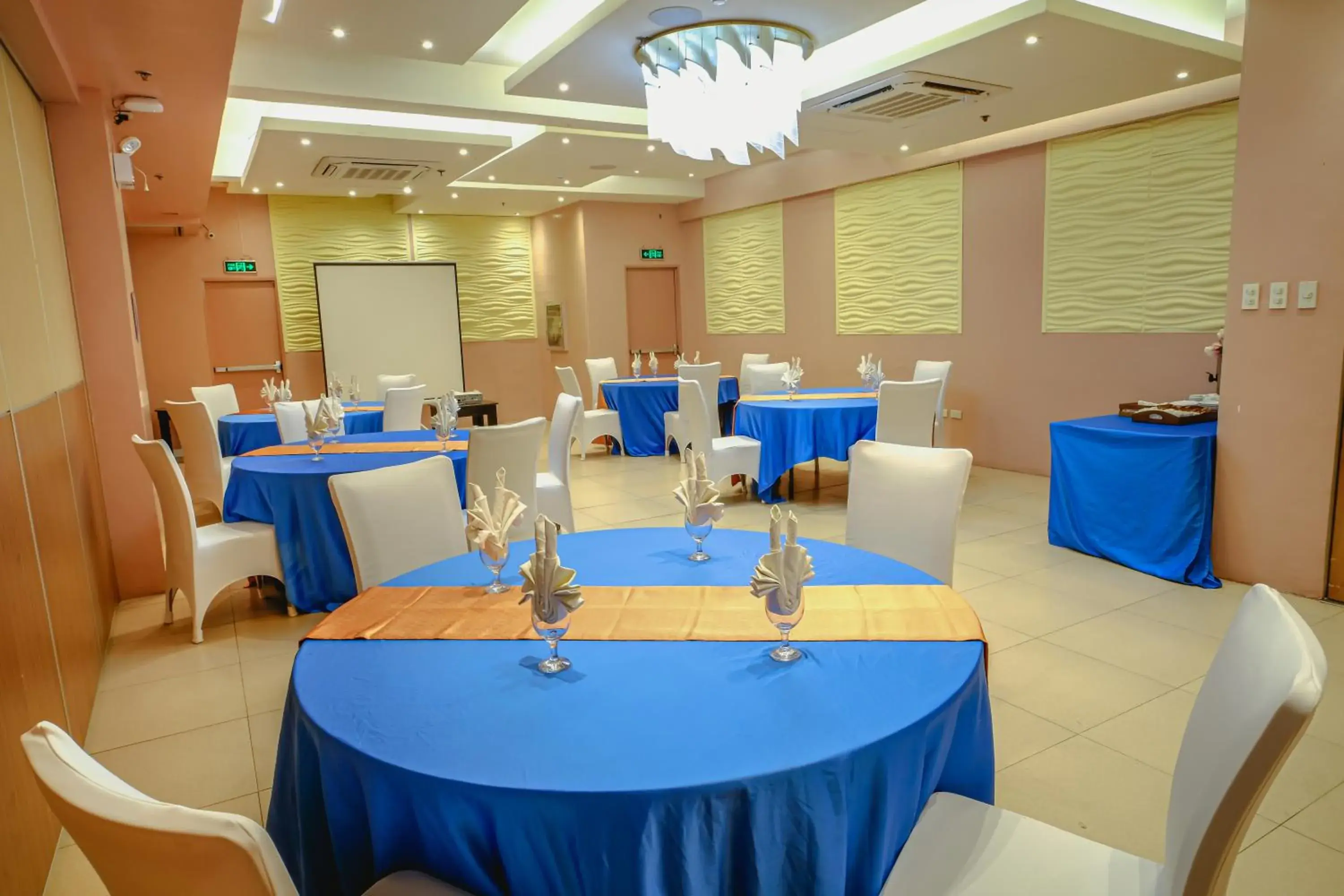 Banquet/Function facilities in New Dawn Plus
