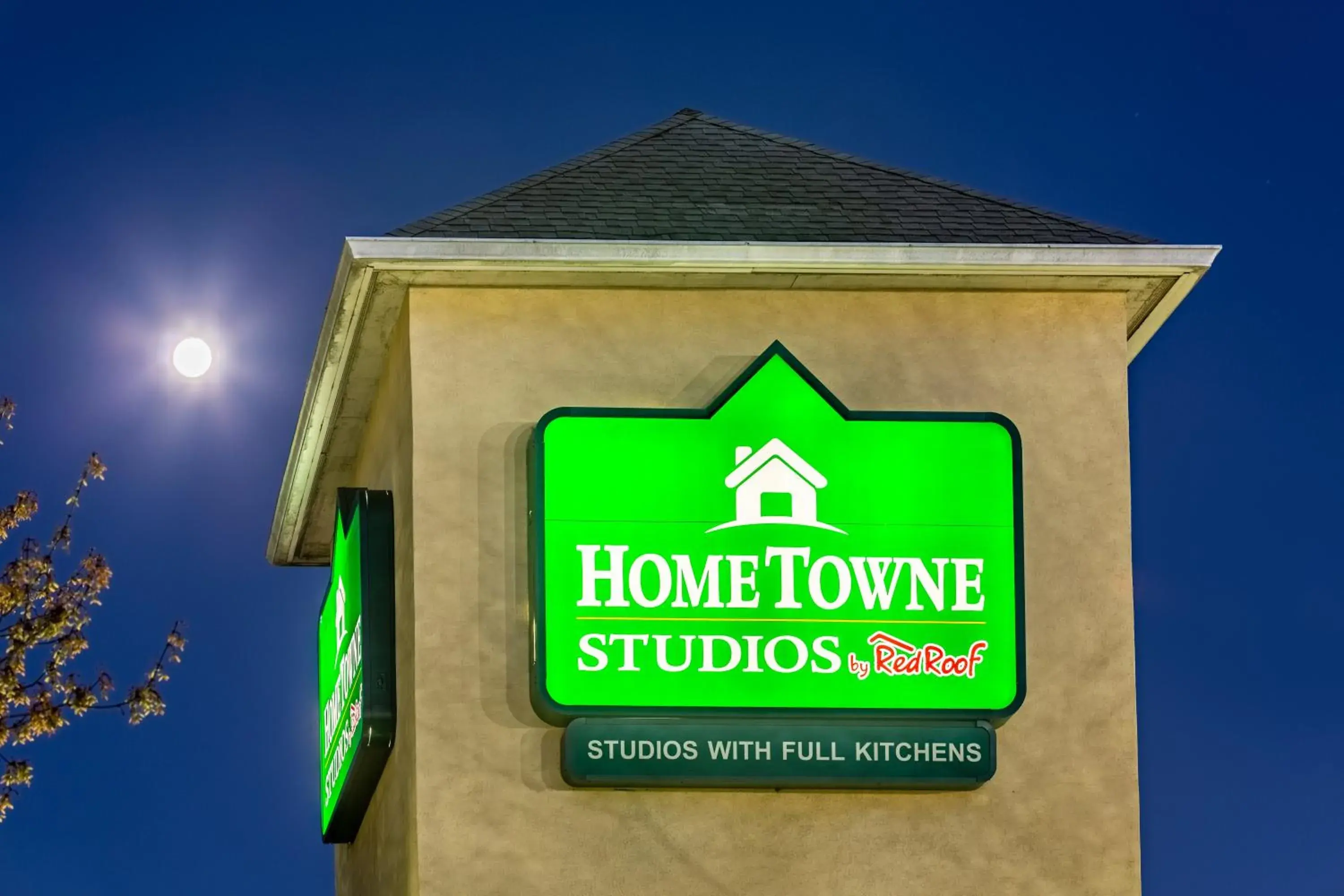 Property building, Property Logo/Sign in HomeTowne Studios by Red Roof - Atlanta NE - Peachtree Corners
