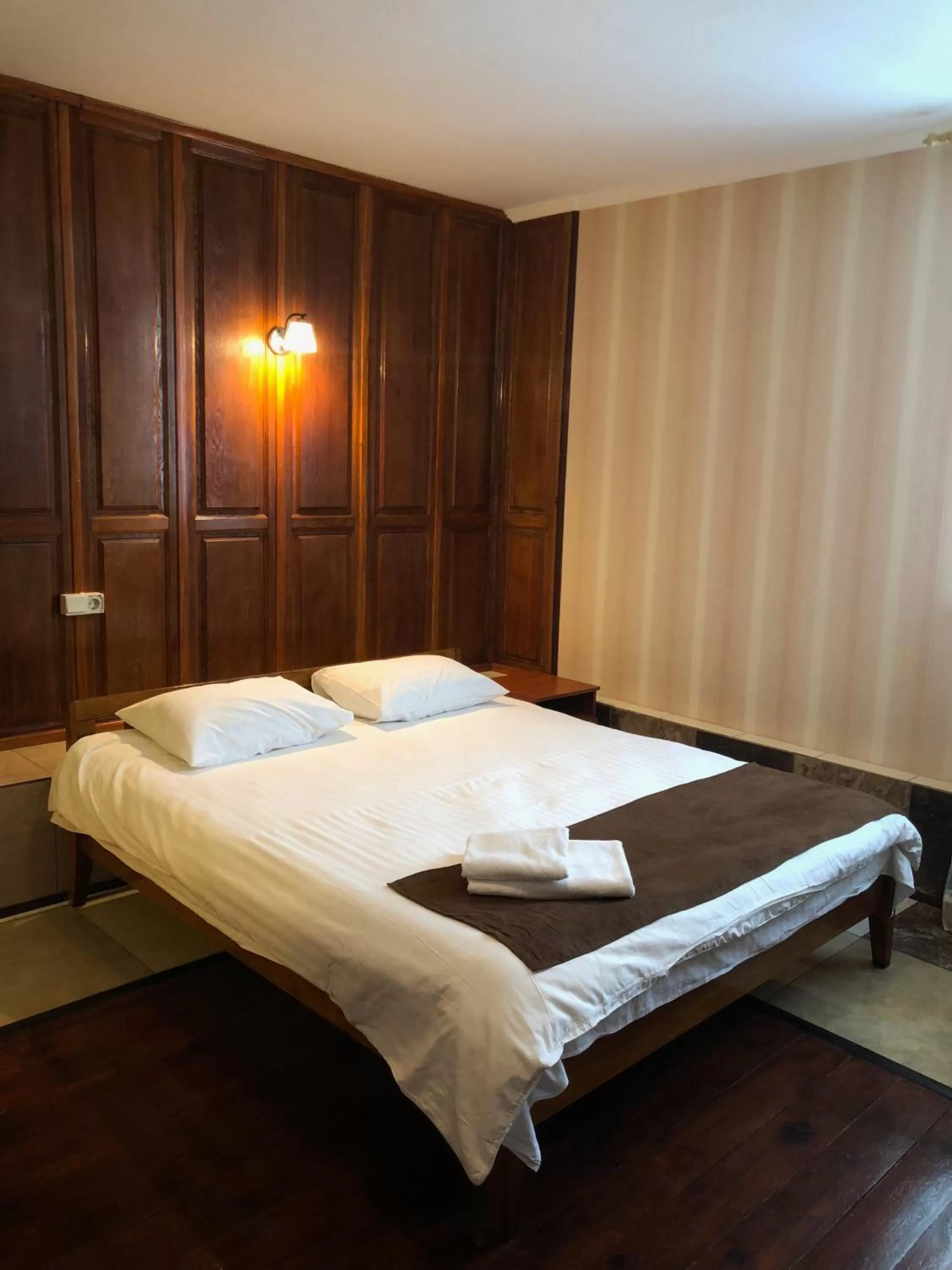 Bed in Zhuliany City Hotel