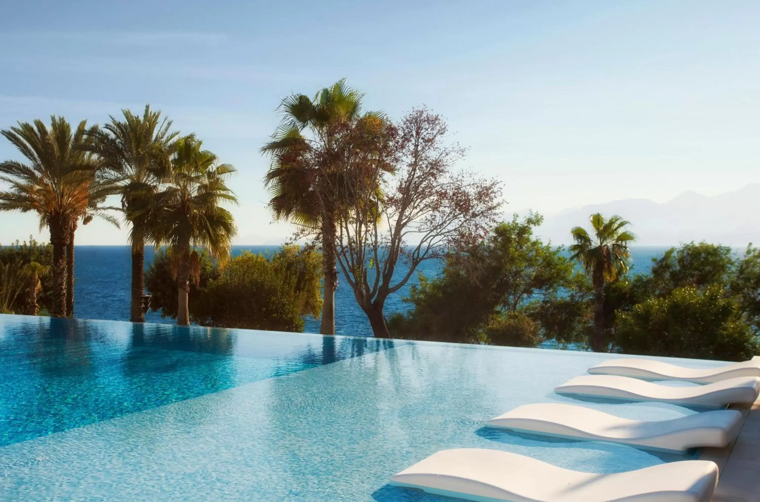 Swimming Pool in Akra Hotel