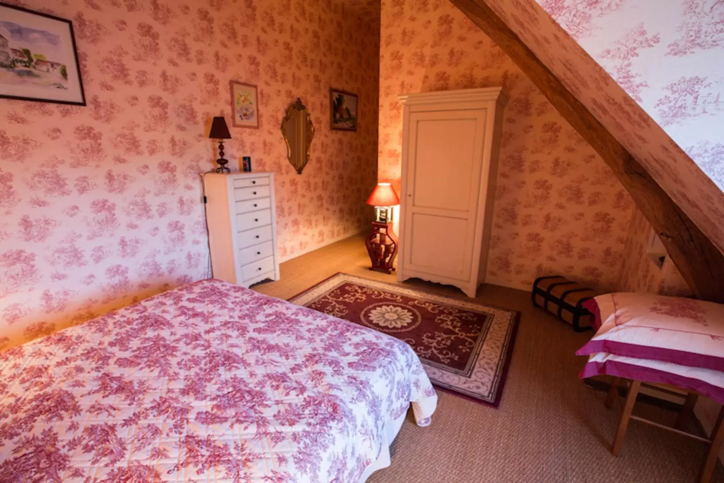 Photo of the whole room, Bed in Chambres d'hôtes La Ferme du Grand Launay