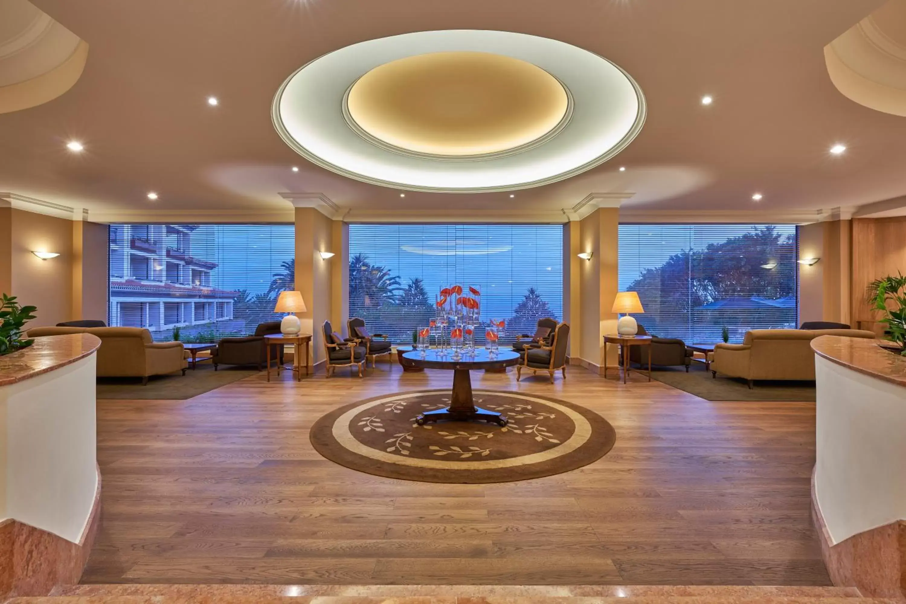 Lobby or reception in The Cliff Bay - PortoBay