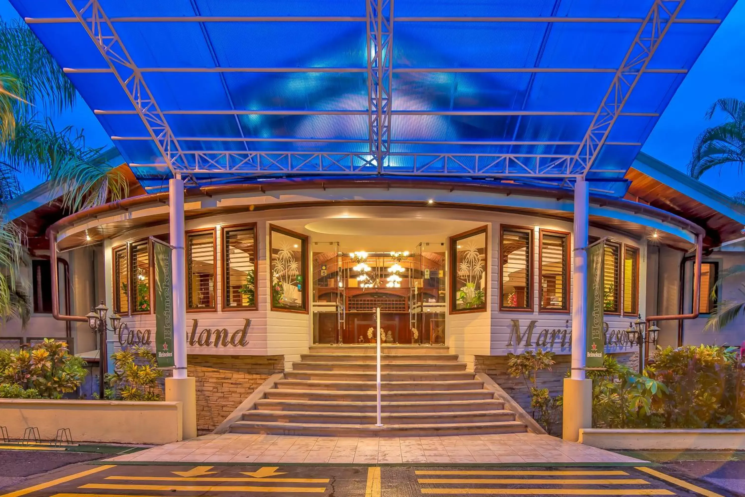 Facade/entrance in Hotel Casa Roland Golfito Resort