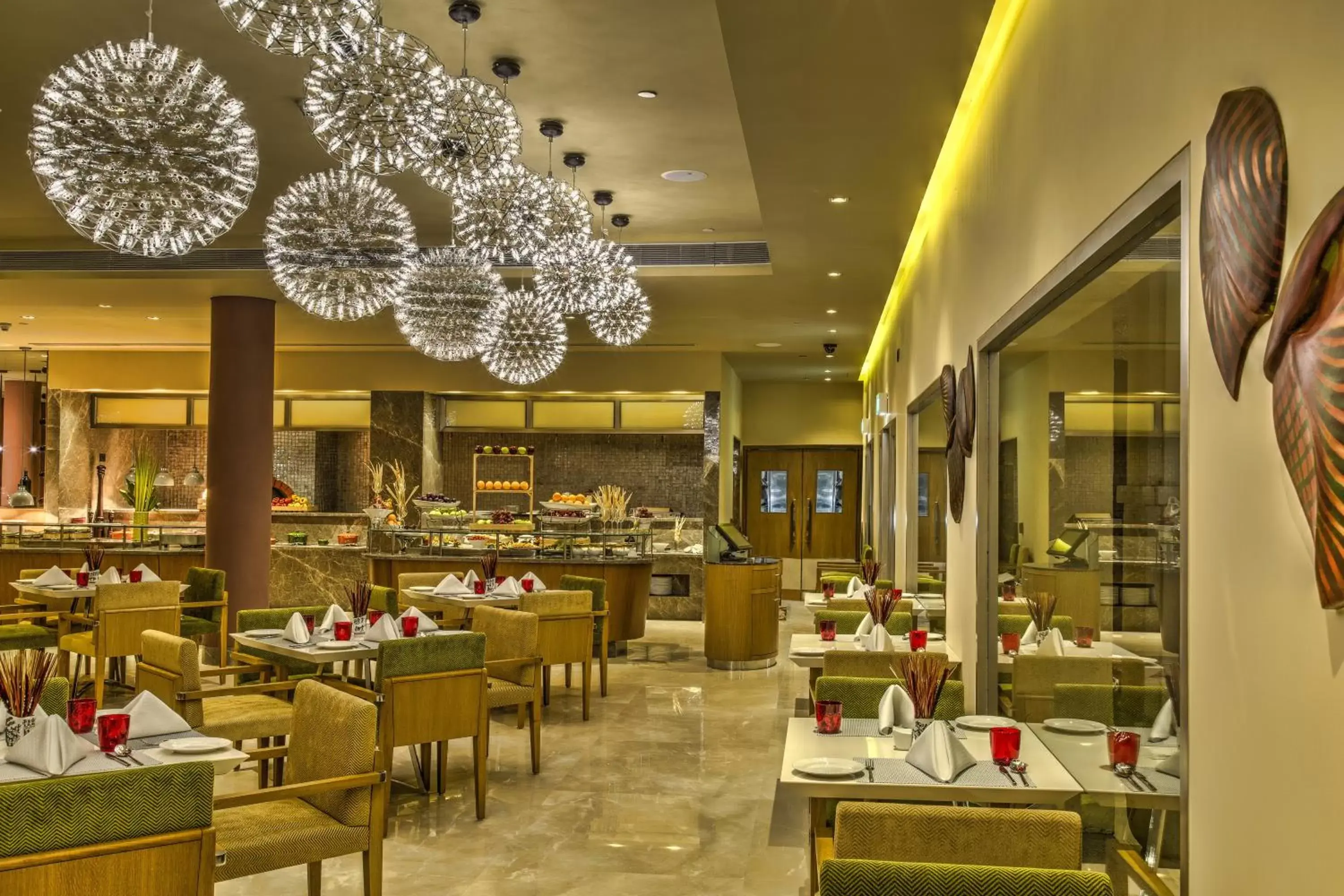 Restaurant/Places to Eat in The Gateway Hotel Ambad