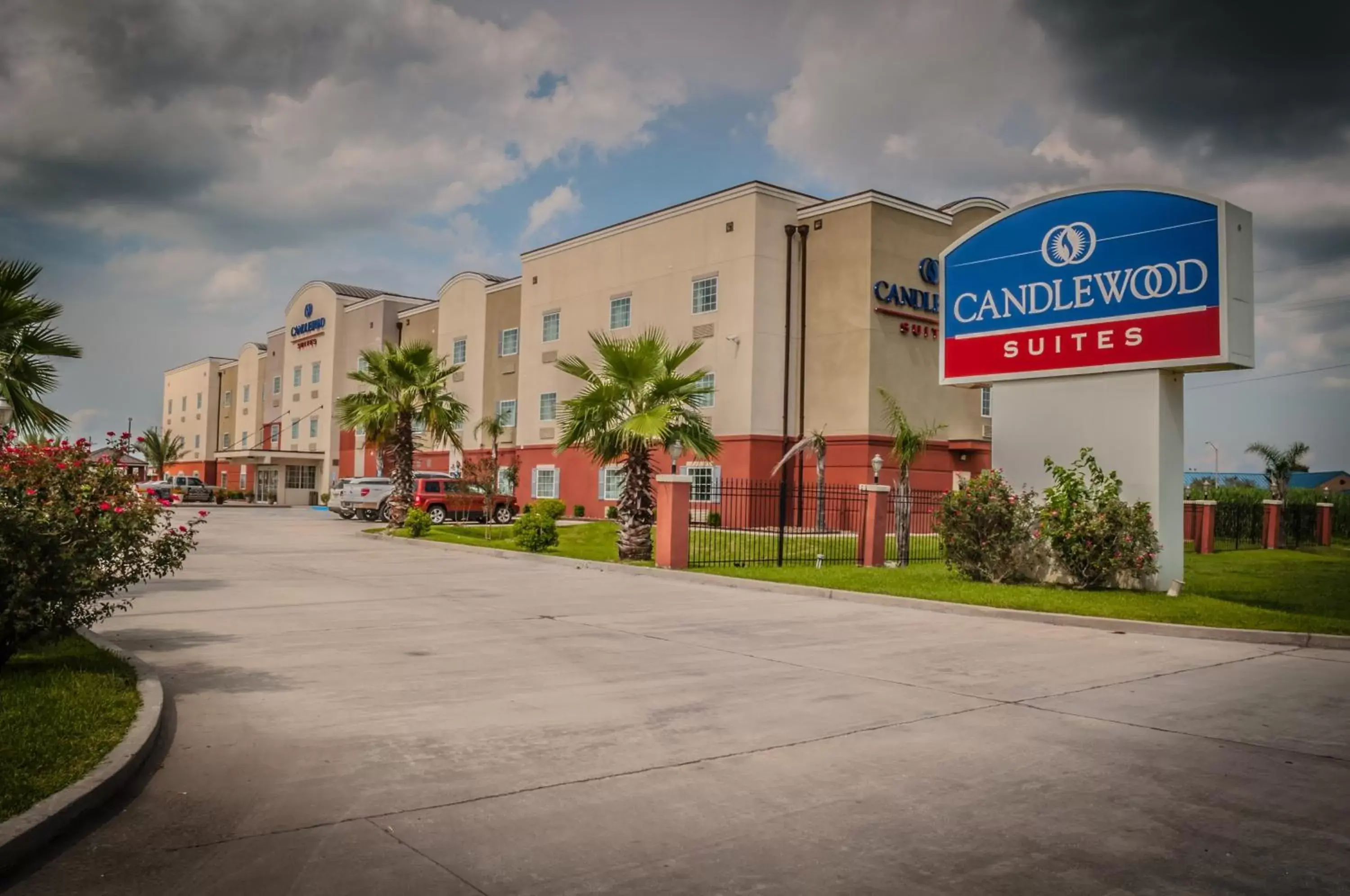 Property building in Candlewood Suites New Iberia, an IHG Hotel