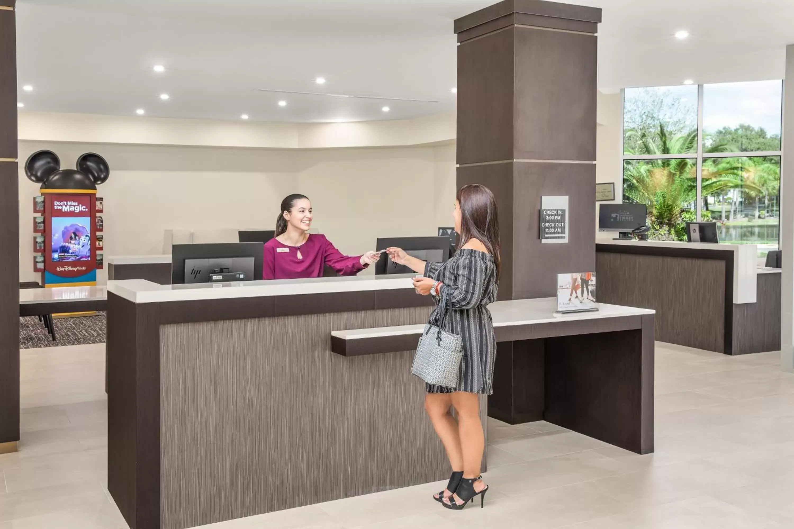 Property building, Lobby/Reception in Crowne Plaza Orlando - Lake Buena Vista, an IHG Hotel