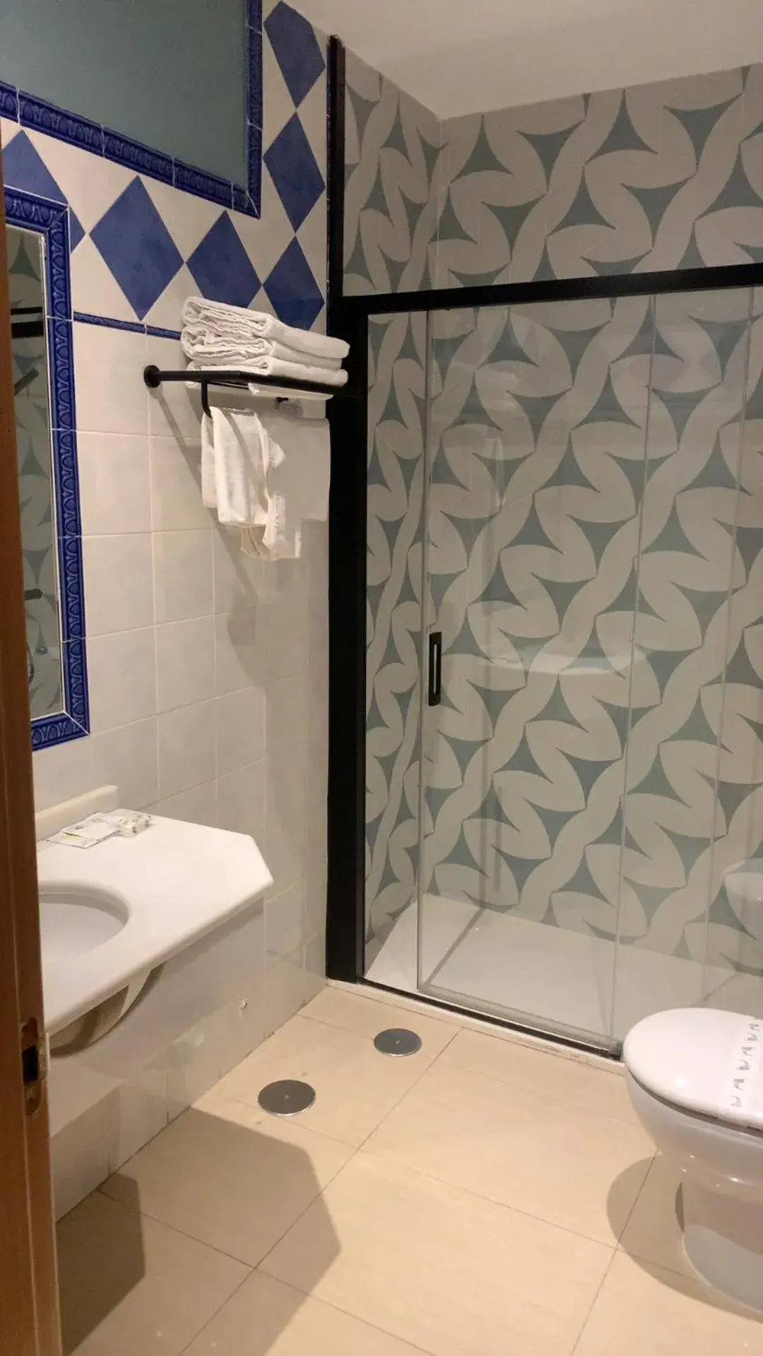 Bathroom in Hotel Sol