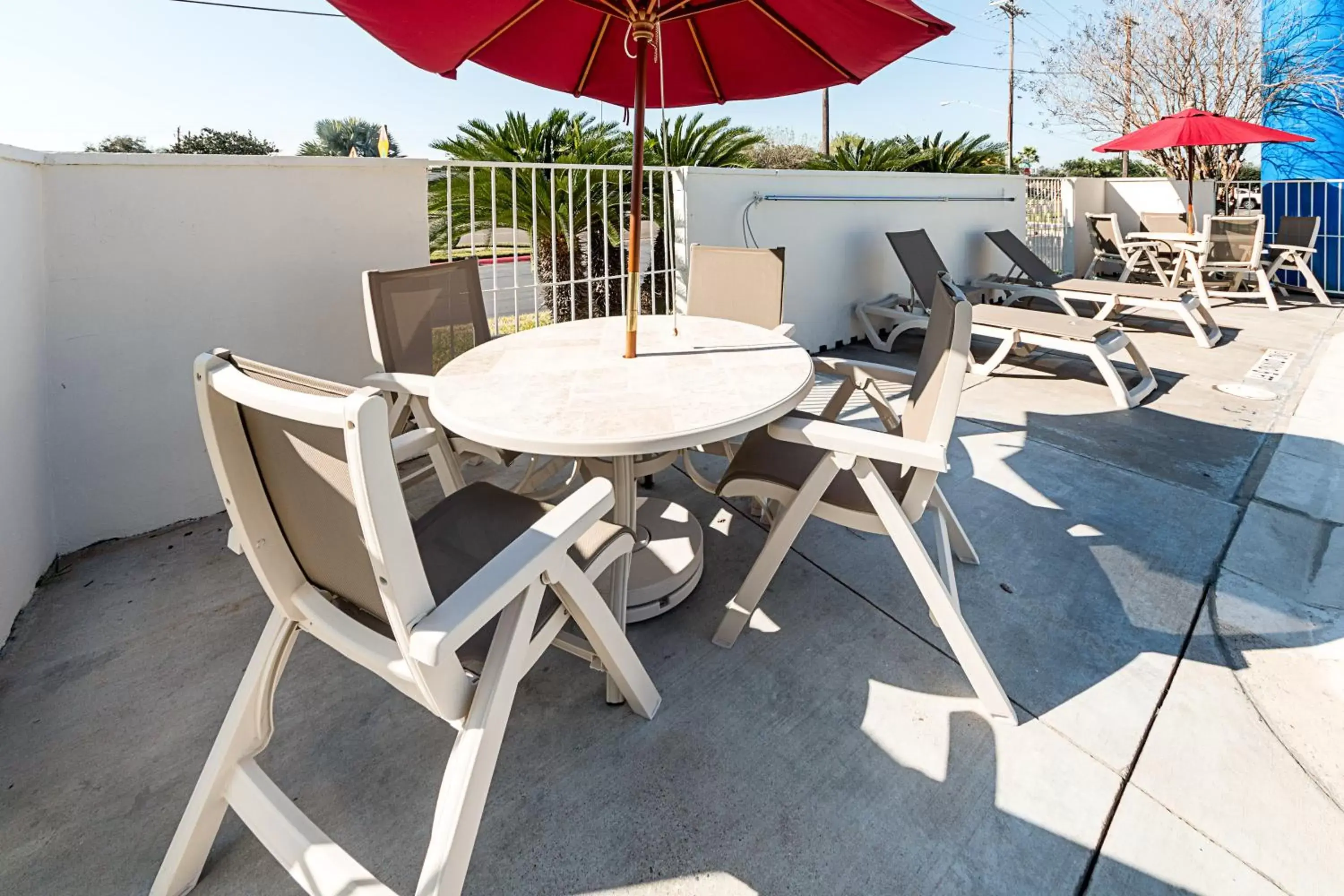 Swimming pool in Motel 6-Mcallen, TX Swimming pool in Motel 6-Mcallen, TX