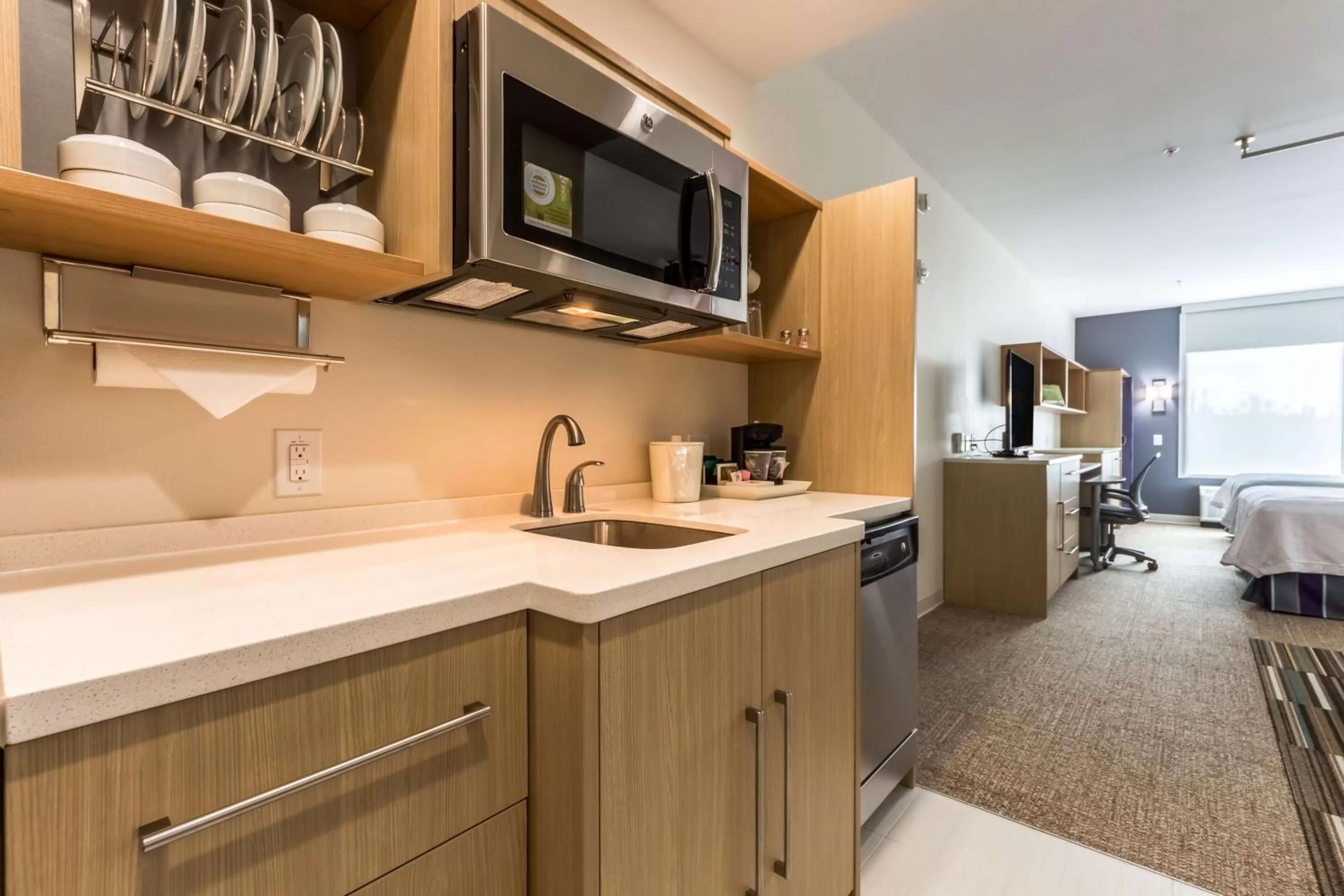 Kitchen or kitchenette in Home2 Suites By Hilton Fort Worth Northlake