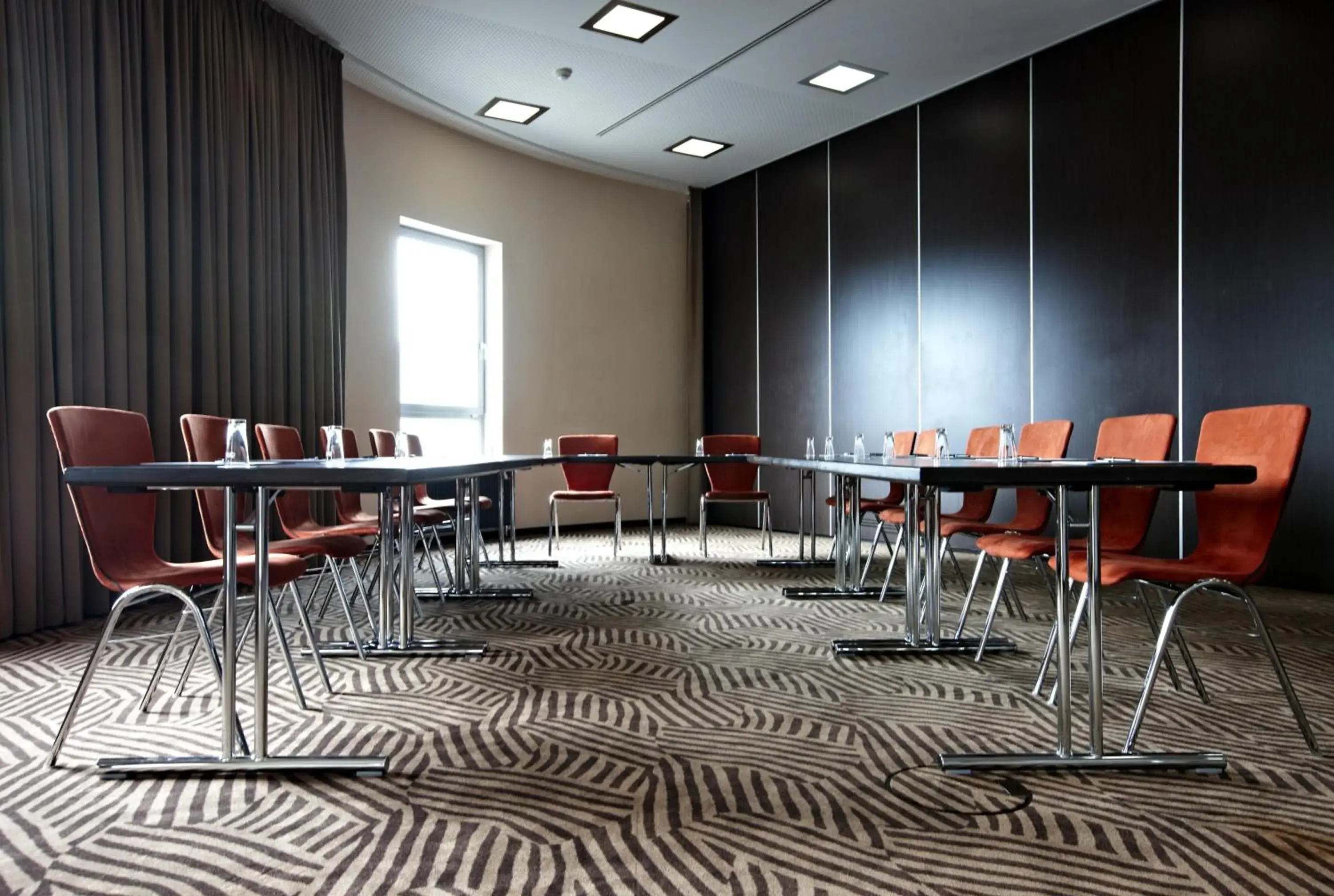 Business facilities in IntercityHotel Mainz