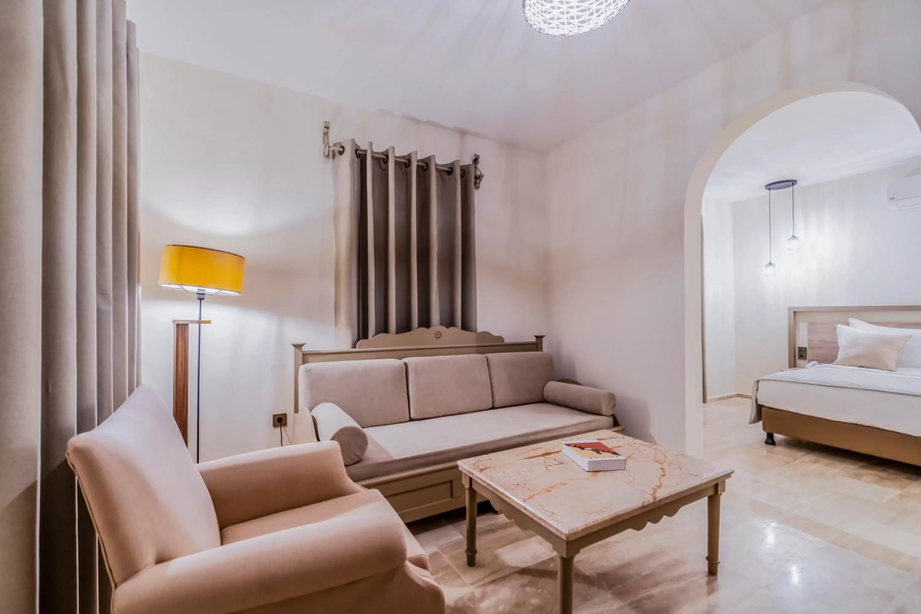 Living room, Bed in Manzara Boutique Hotel - Adults Only