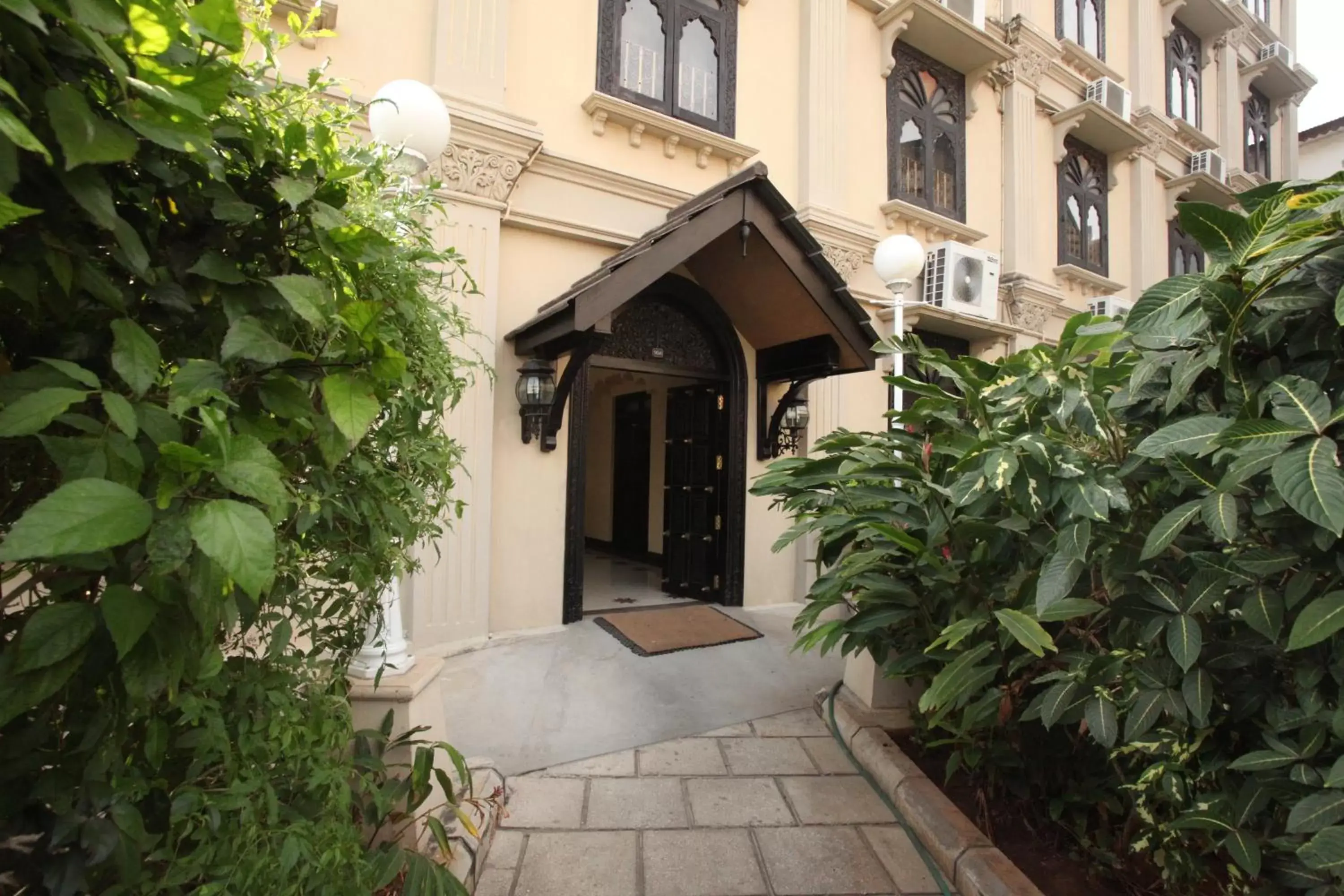 Facade/entrance in Golden Tulip Stone Town Boutique