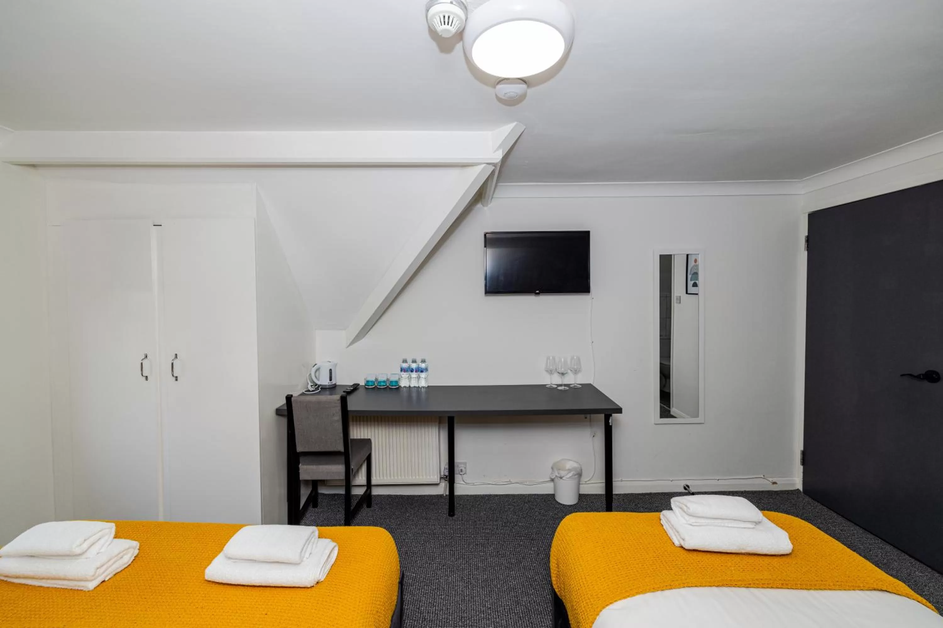 Bed in Woodford Hotel