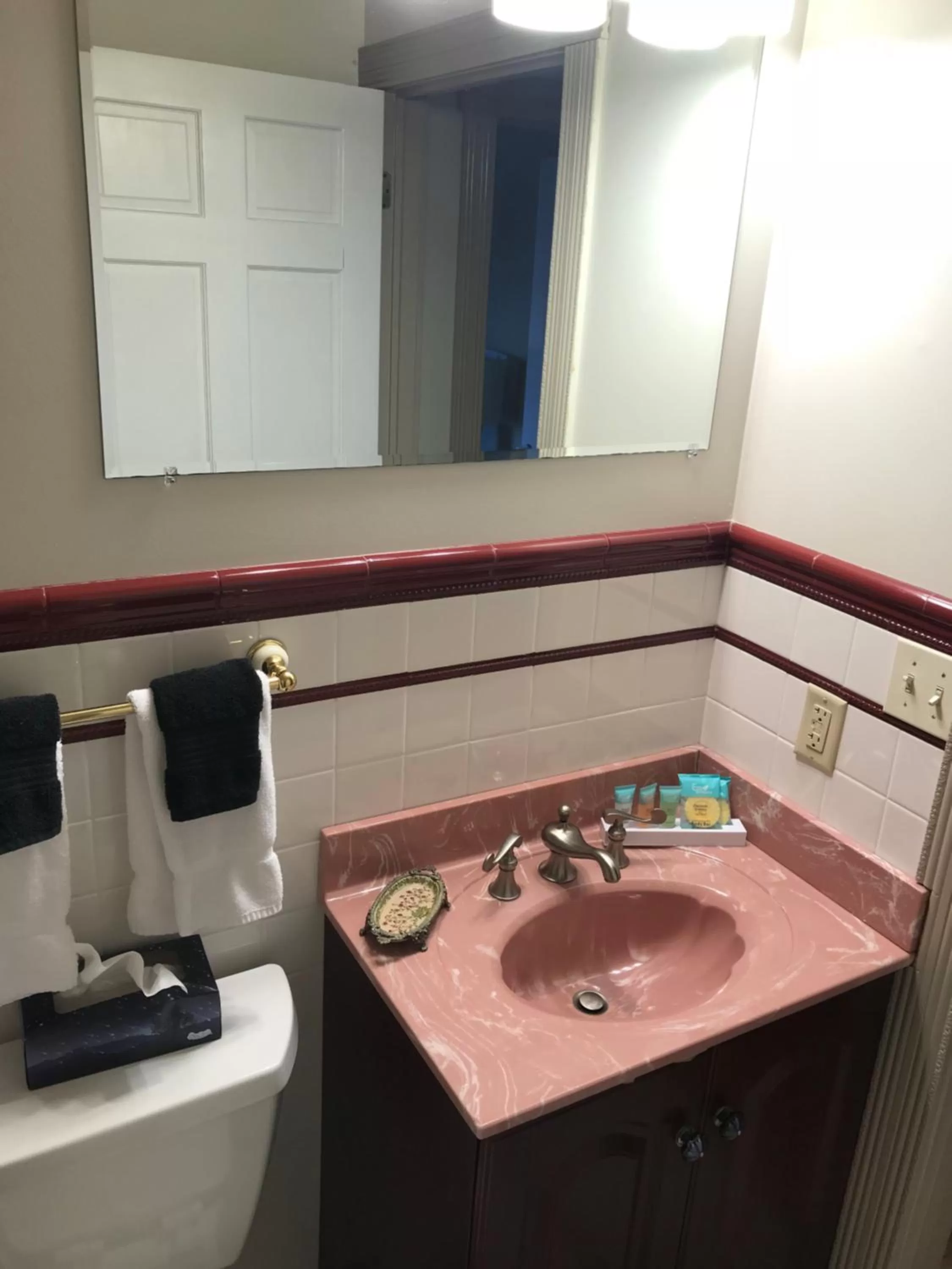 Toilet, Bathroom in Elaine's Cape May Boutique Hotel