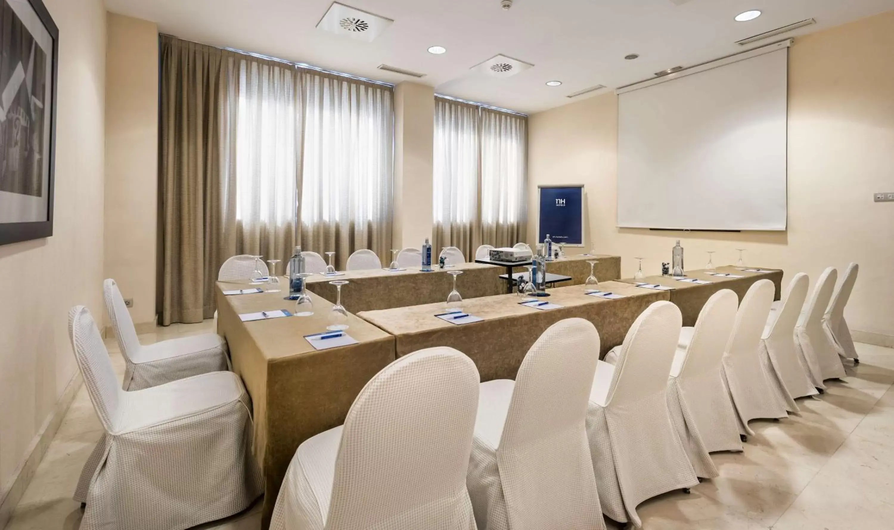 Meeting/conference room in NH Alcorcón