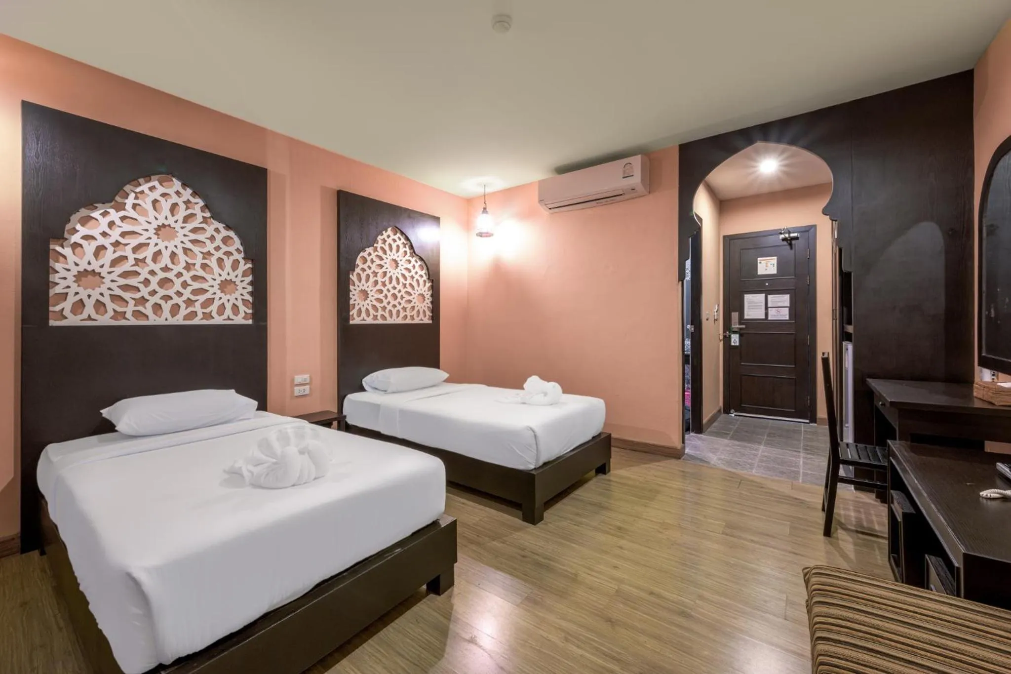 Bed in Anchanlina Hotel - SHA Plus