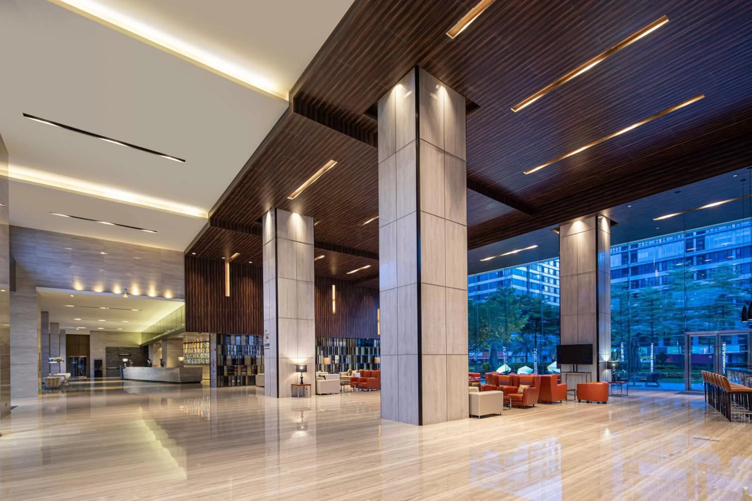 Property building, Lobby/Reception in Crowne Plaza Guangzhou Huadu, an IHG Hotel