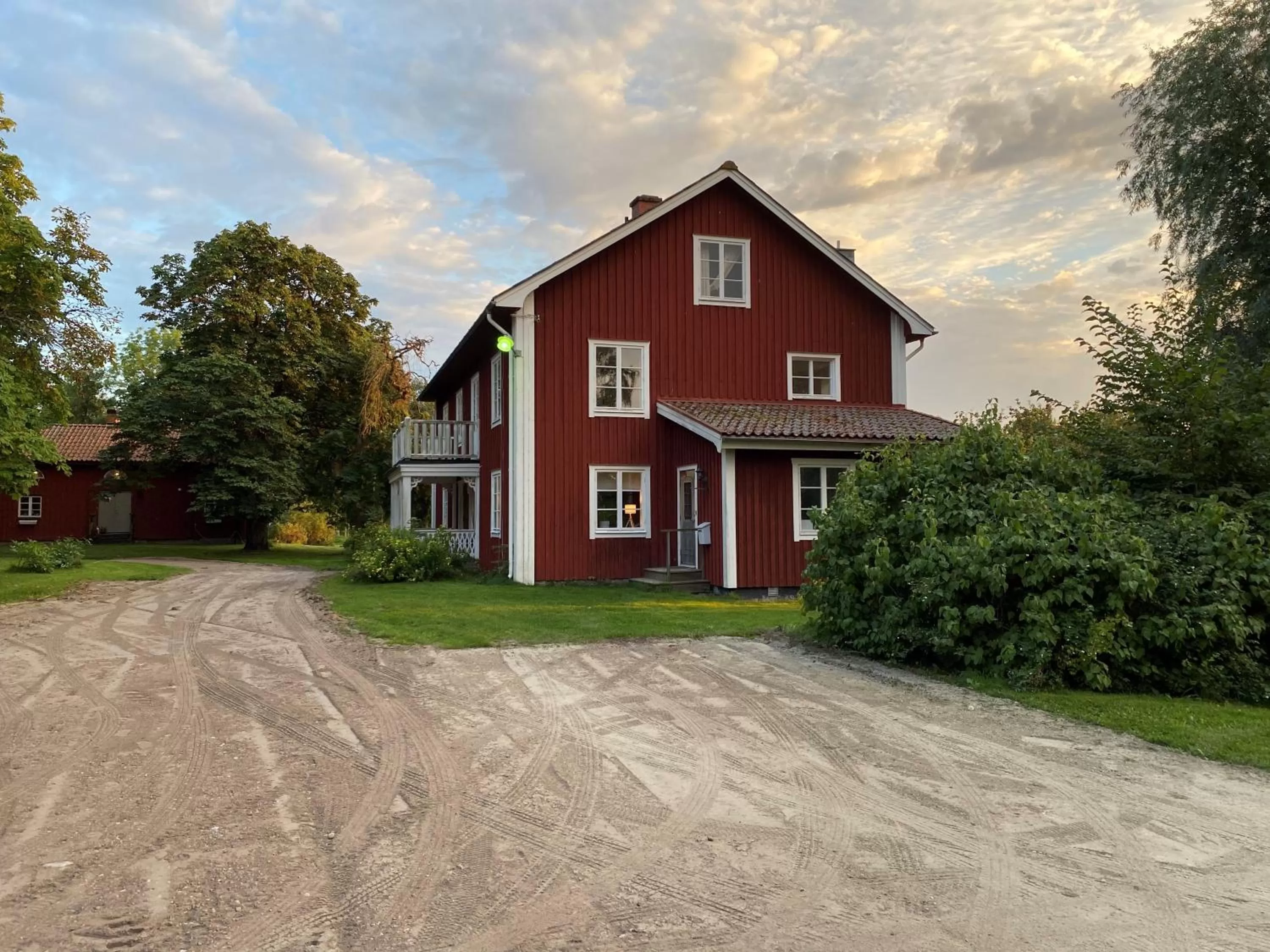 Facade/entrance, Property Building in Segerstadsby Gårdshotell AB