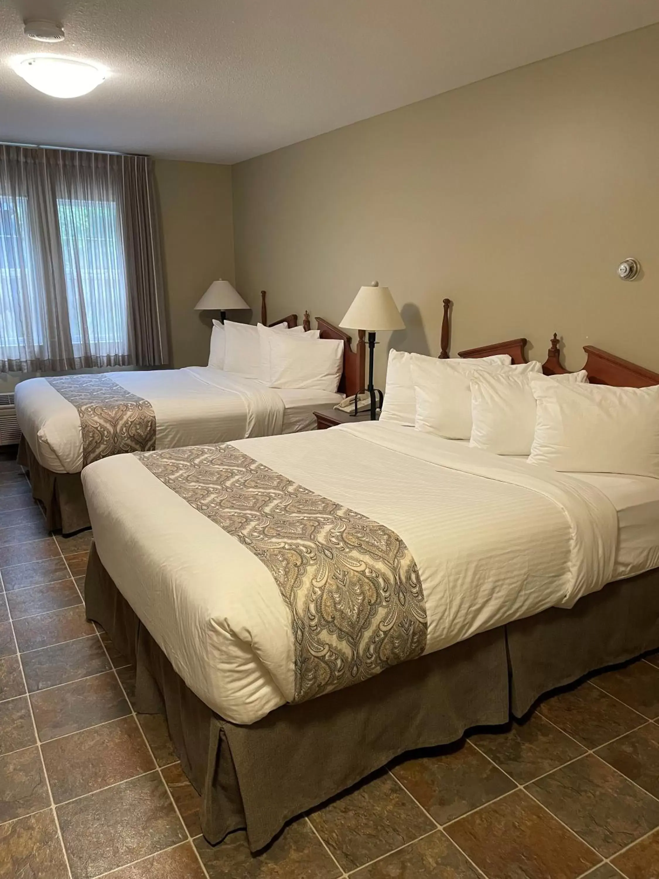 Bedroom, Bed in Village Creek Country Inn