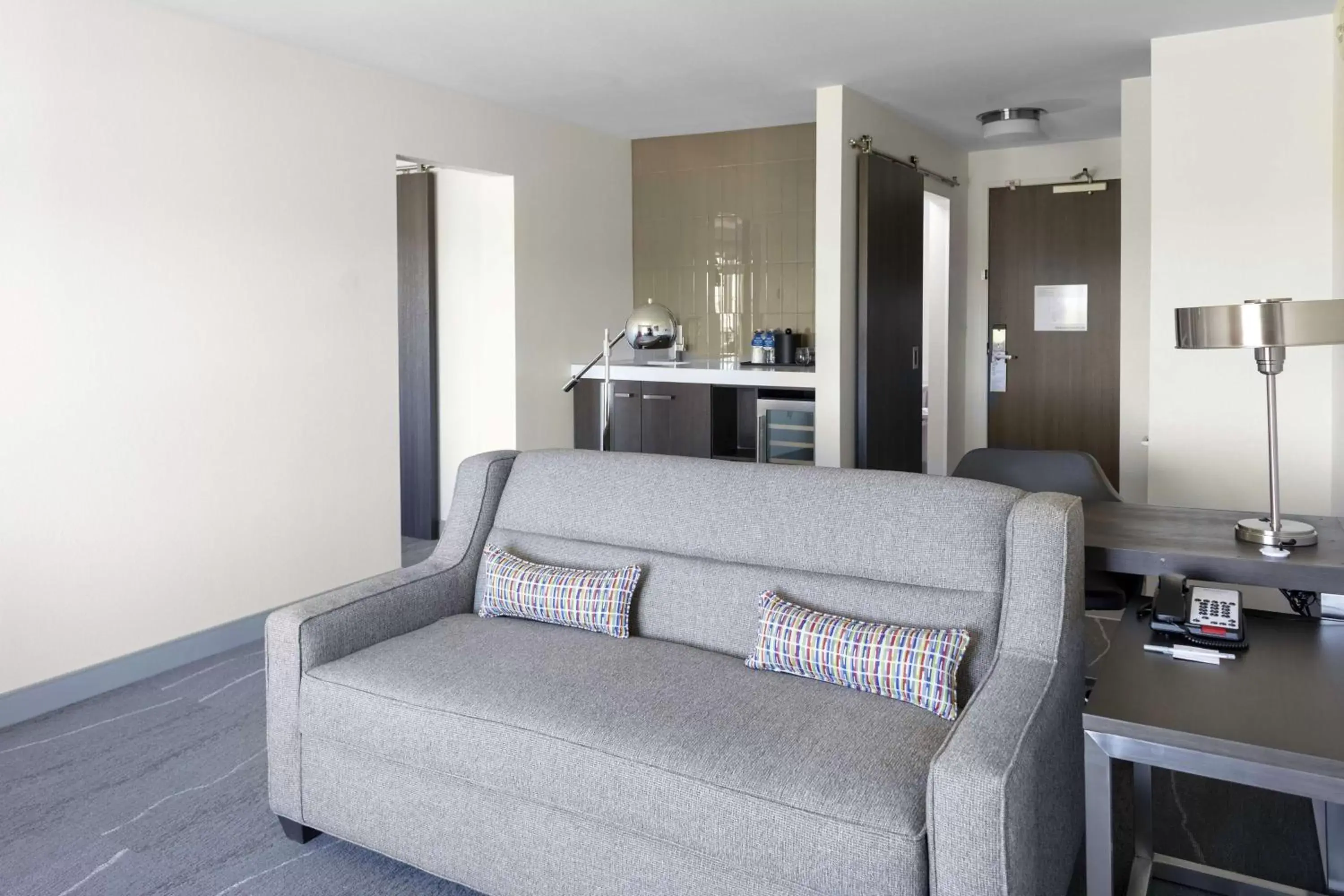 Living room, Seating Area in Hilton Garden Inn Denver/Thornton