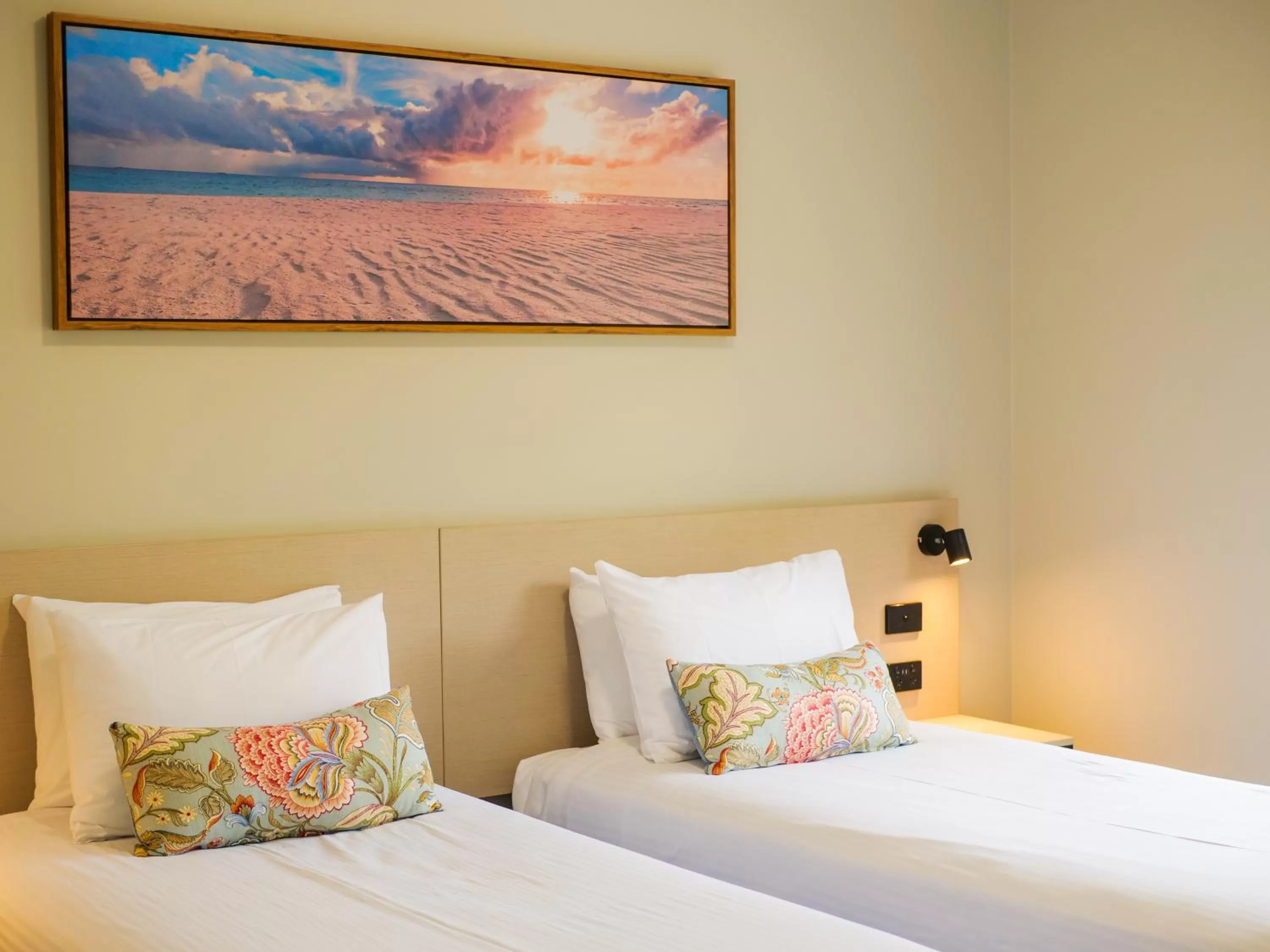 Bedroom, Bed in Nightcap at Hinterland Hotel Nerang