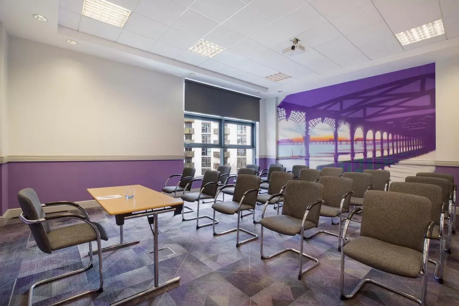 Meeting/conference room in Leonardo Hotel Brighton - Formerly Jurys Inn