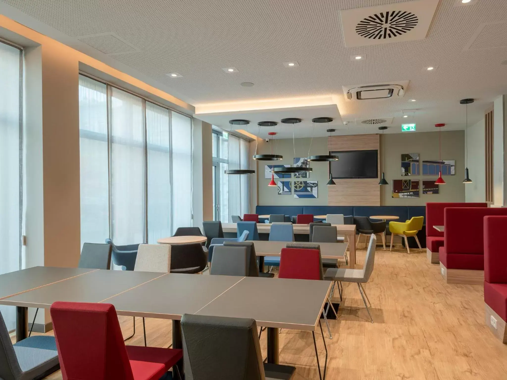 Restaurant/Places to Eat in Holiday Inn Express - Offenbach, an IHG Hotel